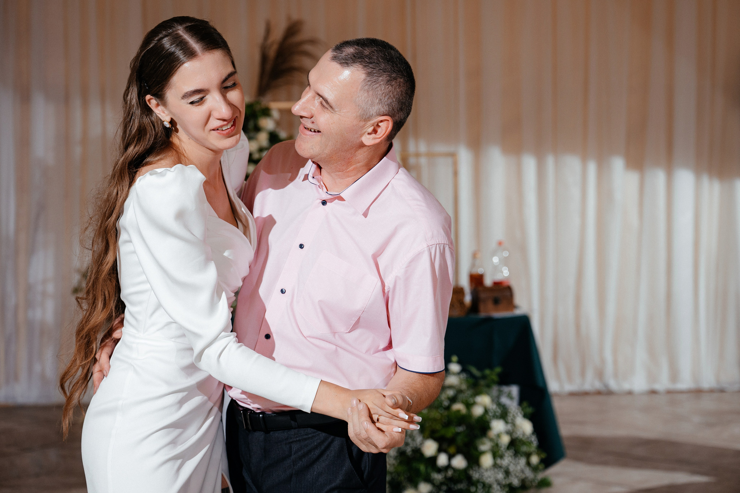 Просто такая сильная любовь. Королёв, «Дворянское гнездо». Свадебный и семейный фотограф Виктория Носачёва. Щелково, Москва и МО