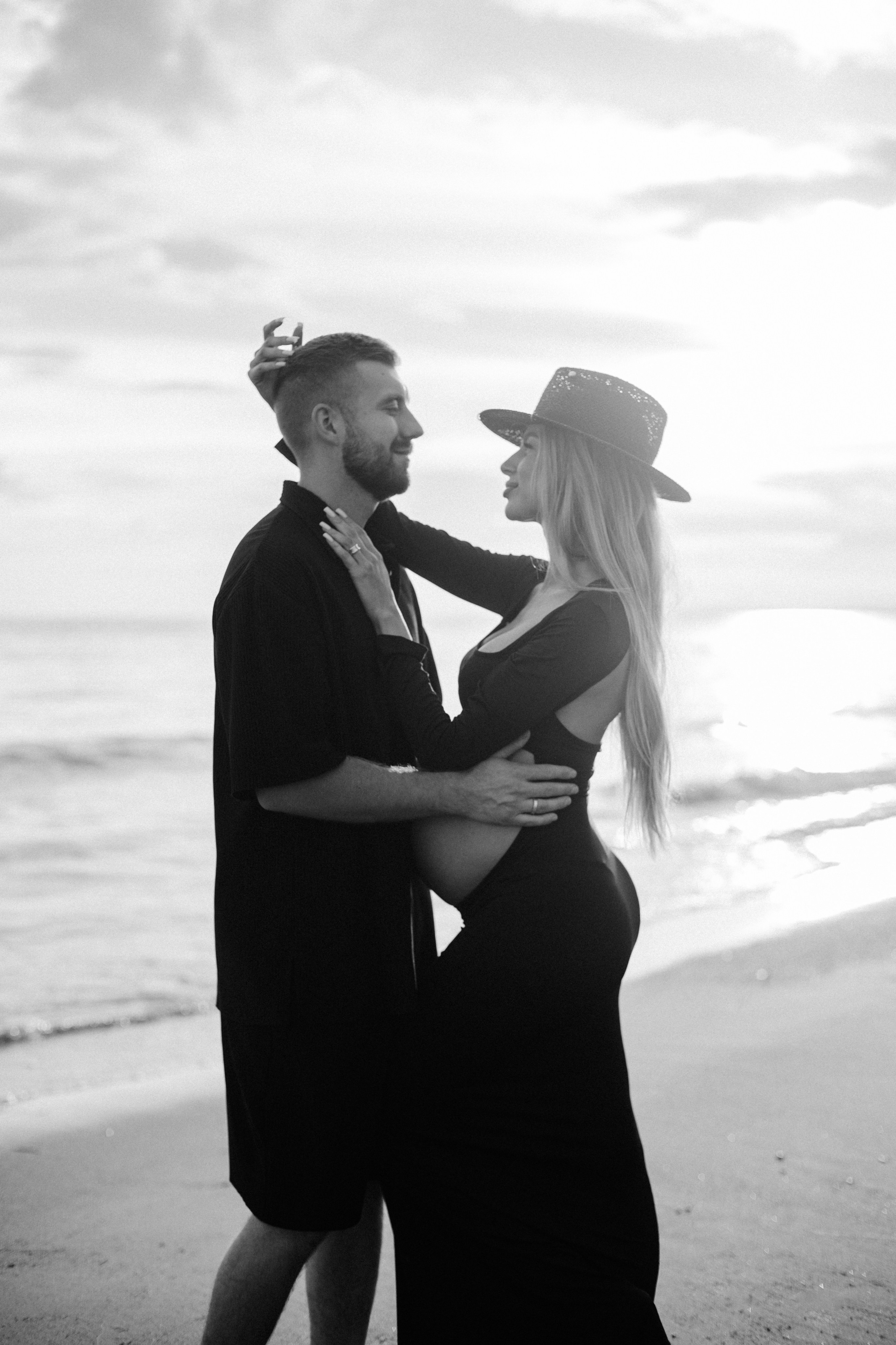 Sea. NatalieDmi — фотосессия беременности, семейный фотограф, портрет