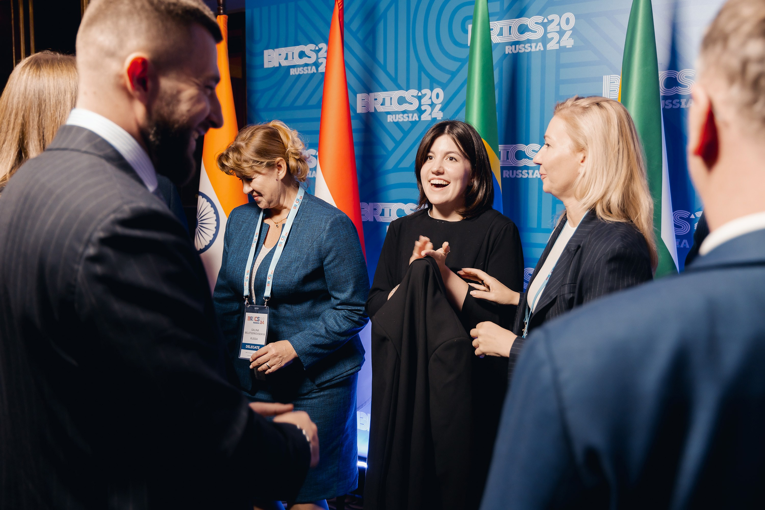 БРИКС ФНС. Parezhevphoto.ru