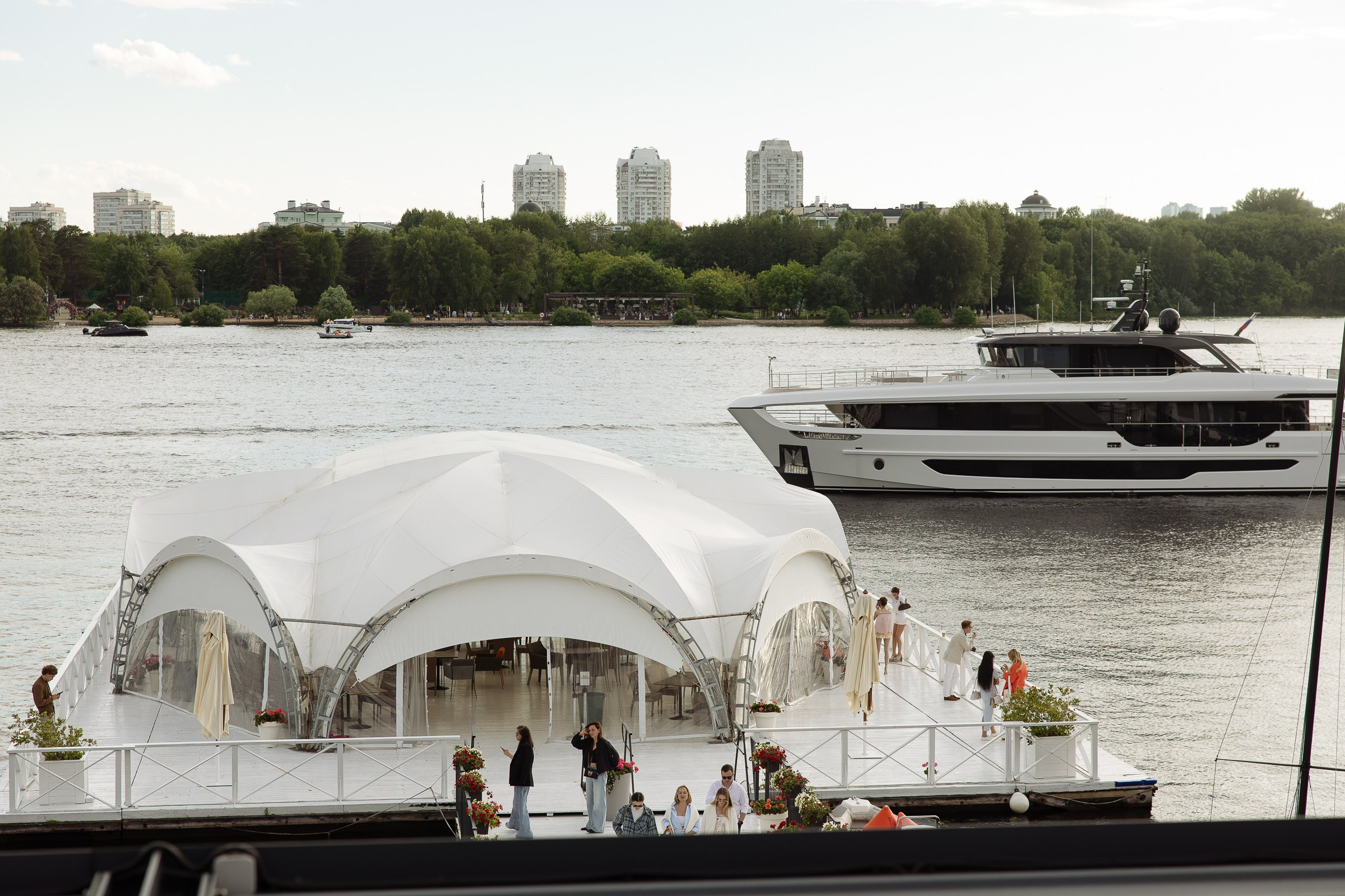 Выставка яхт и катеров. Ryal Yacht Club. Фотограф в Москве