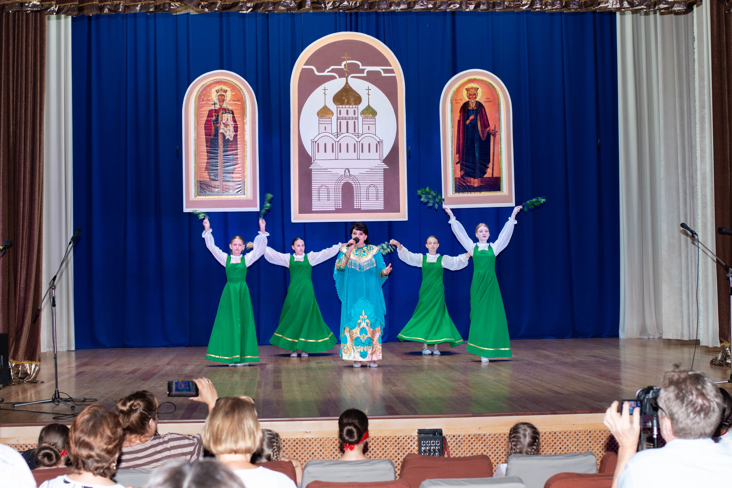 День Святого Владимира п. Радуга. Главная