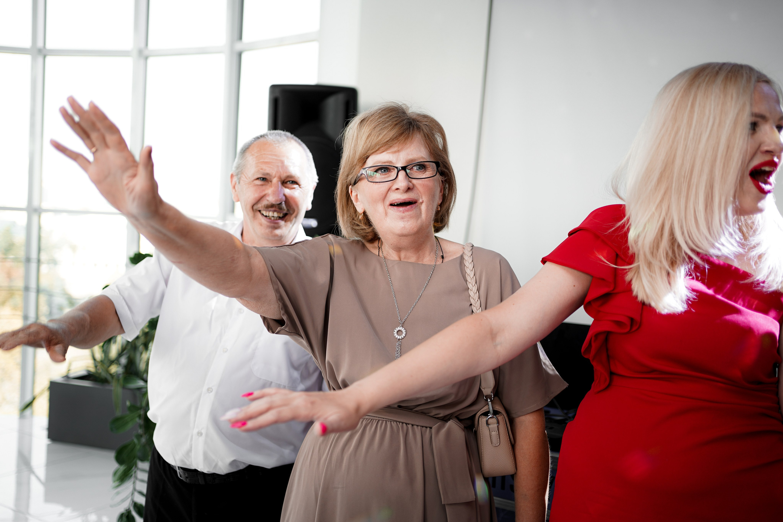 Банкет в ресторане «Европа». Свадебный фотограф в Ростове-на-Дону. Таинство Крещения и Венчания, семейные фотосессии. Алёна Чёботова