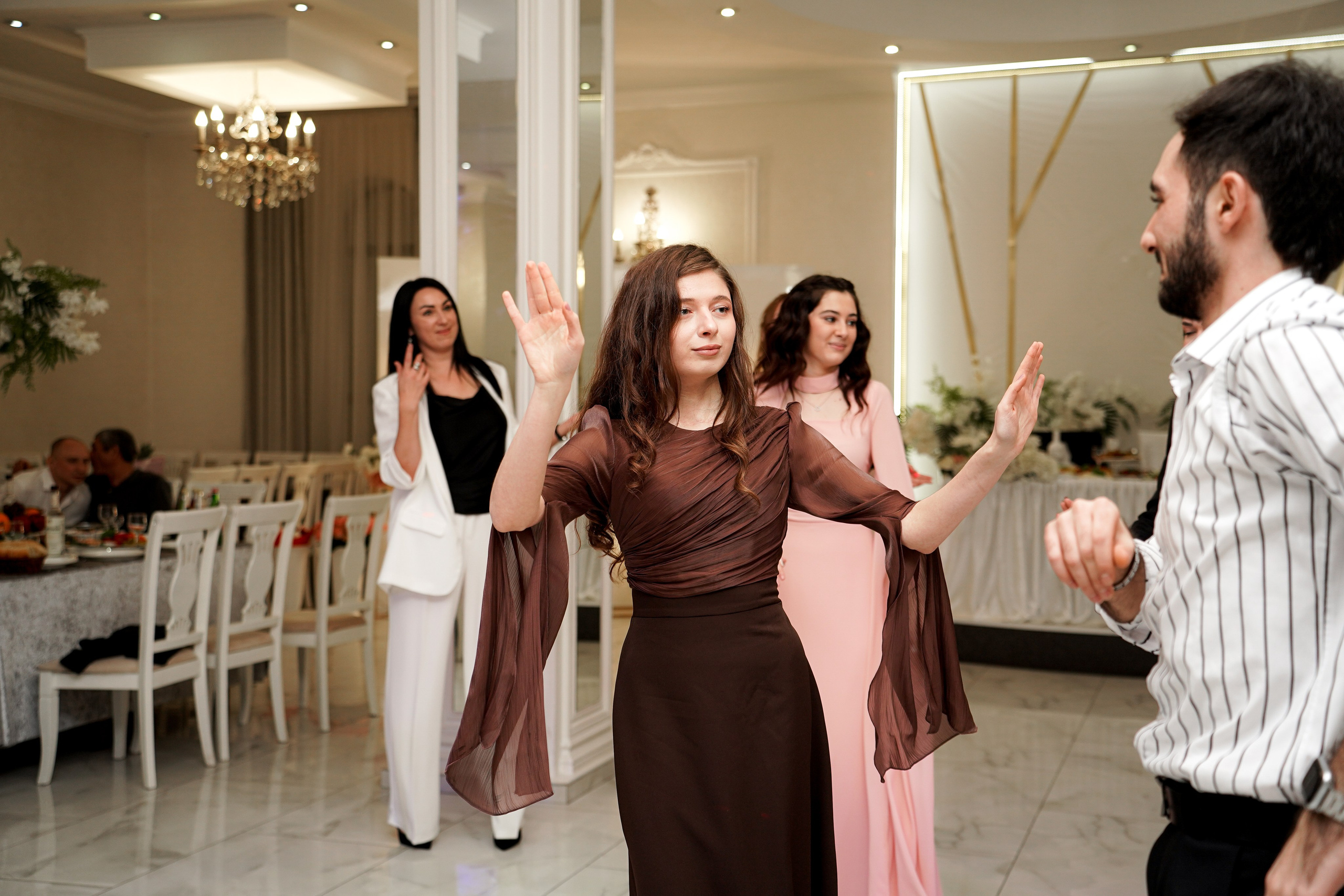 Сватовство. Свадебный фотограф в Ростове-на-Дону. Таинство Крещения и Венчания, семейные фотосессии. Алёна Чёботова