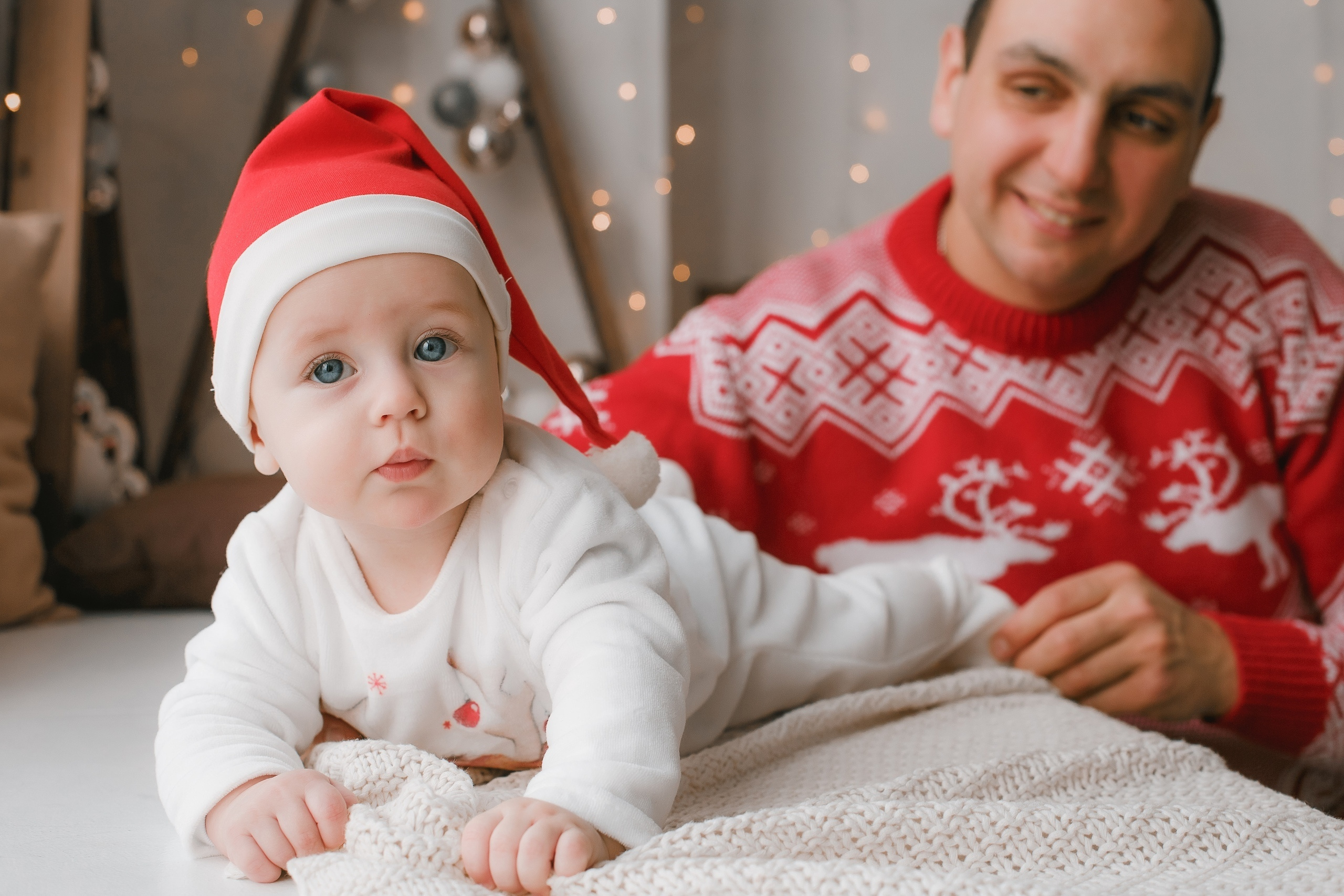 Семейная фотосессия в фотостудии и на природе в Твери. Свадебный и семейный фотограф в Твери и Тверской области