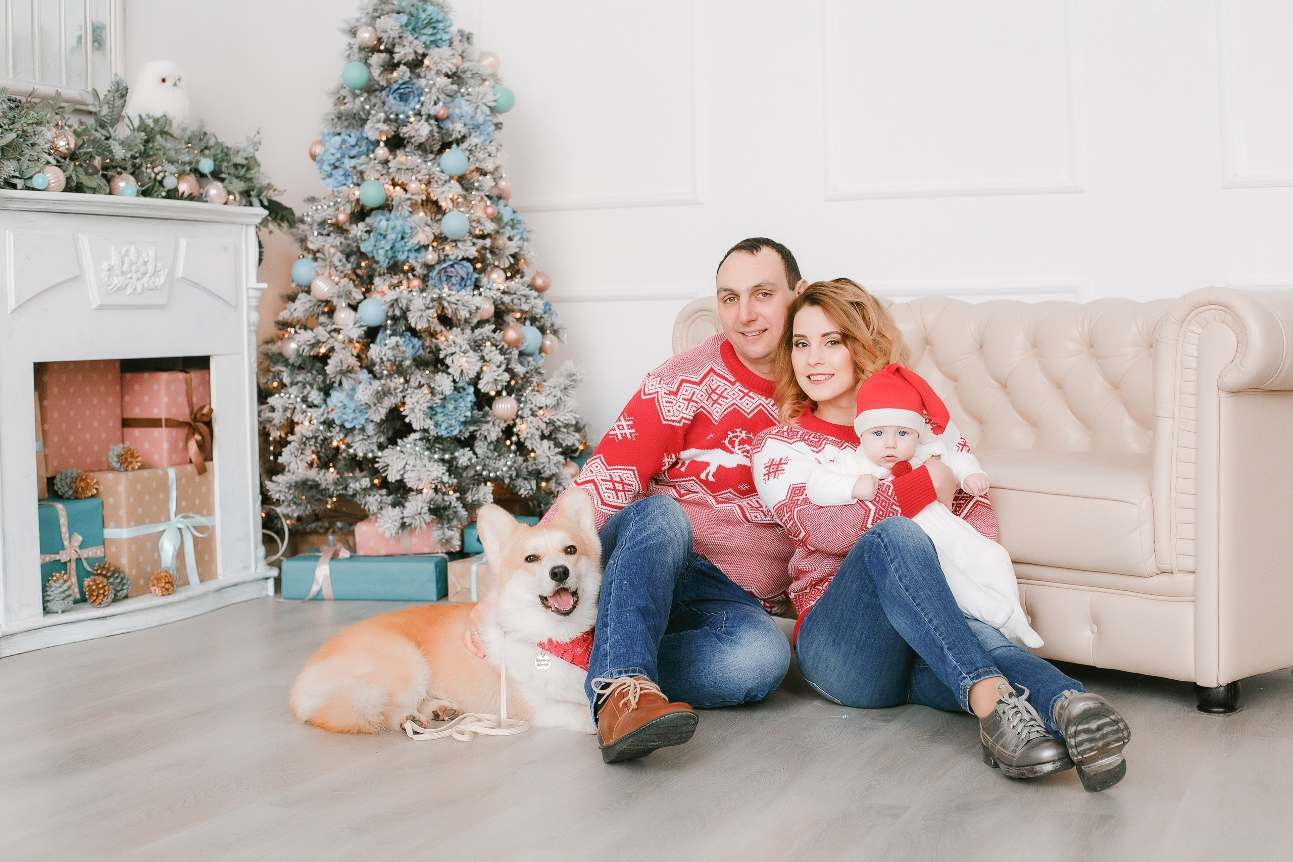 Семейная фотосессия в фотостудии и на природе в Твери. Свадебный и семейный фотограф в Твери и Тверской области