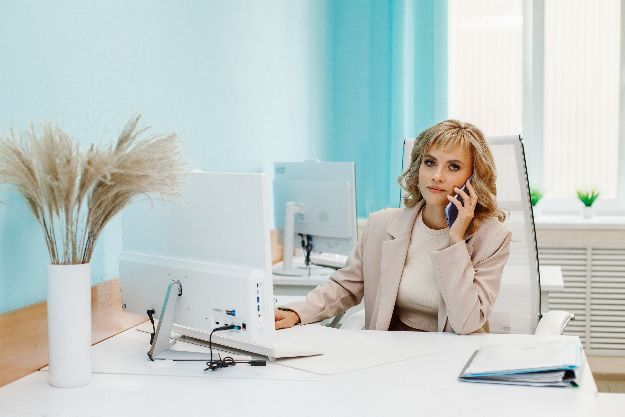 Контентная фотосессия для консалтинговой компании. Контентный фотограф в Перми Натали Кытманова