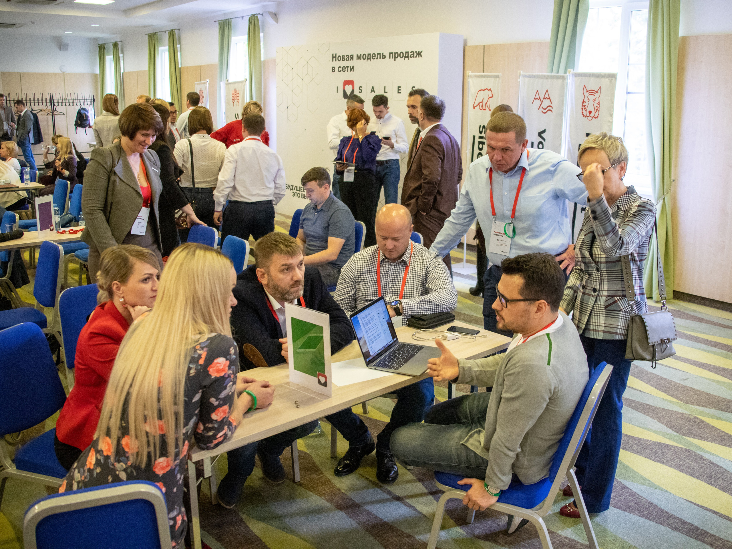 Форум / Конференция. Фотограф видеограф широкого профиля Денис Захаров