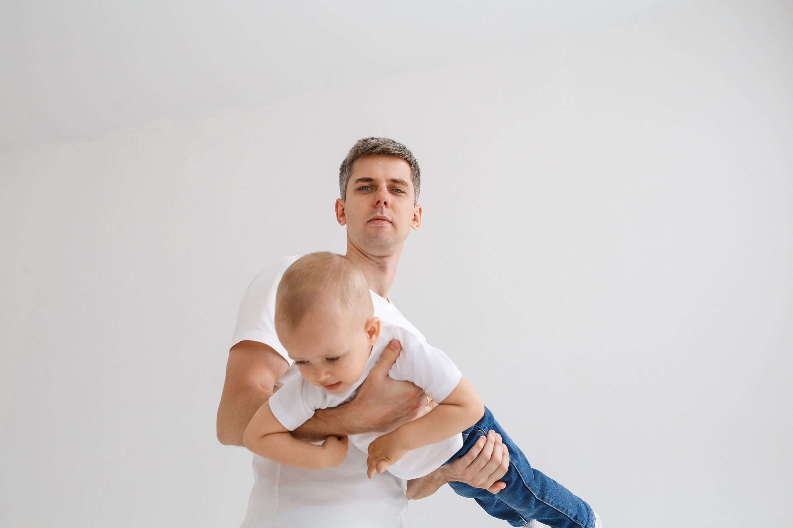 Даня и Лев с родителями. Событийный фотограф Максим Бескоровайновнов
