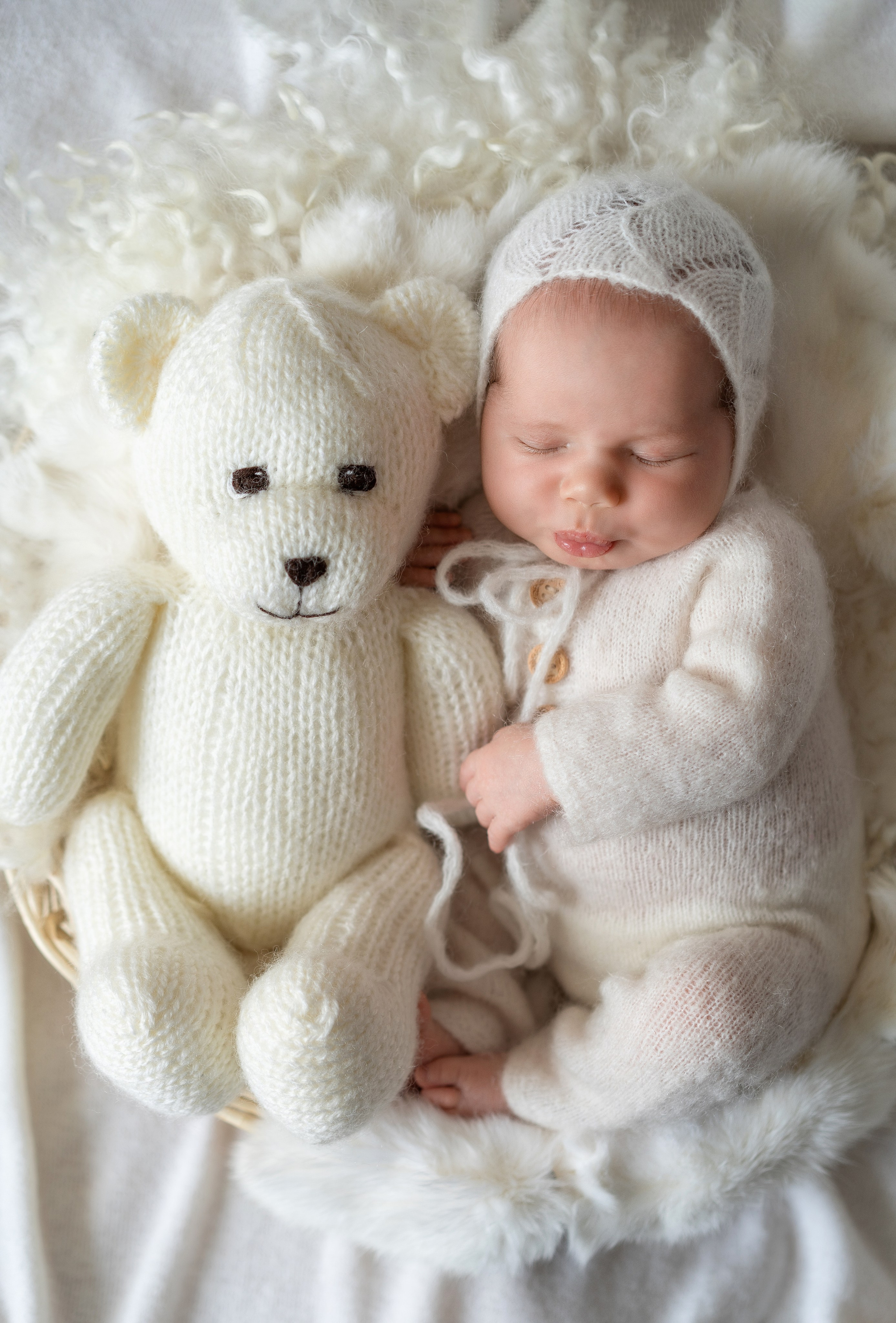 Семейный и  фотограф новорожденных Радужный ХМАО Зара Муртузалиева