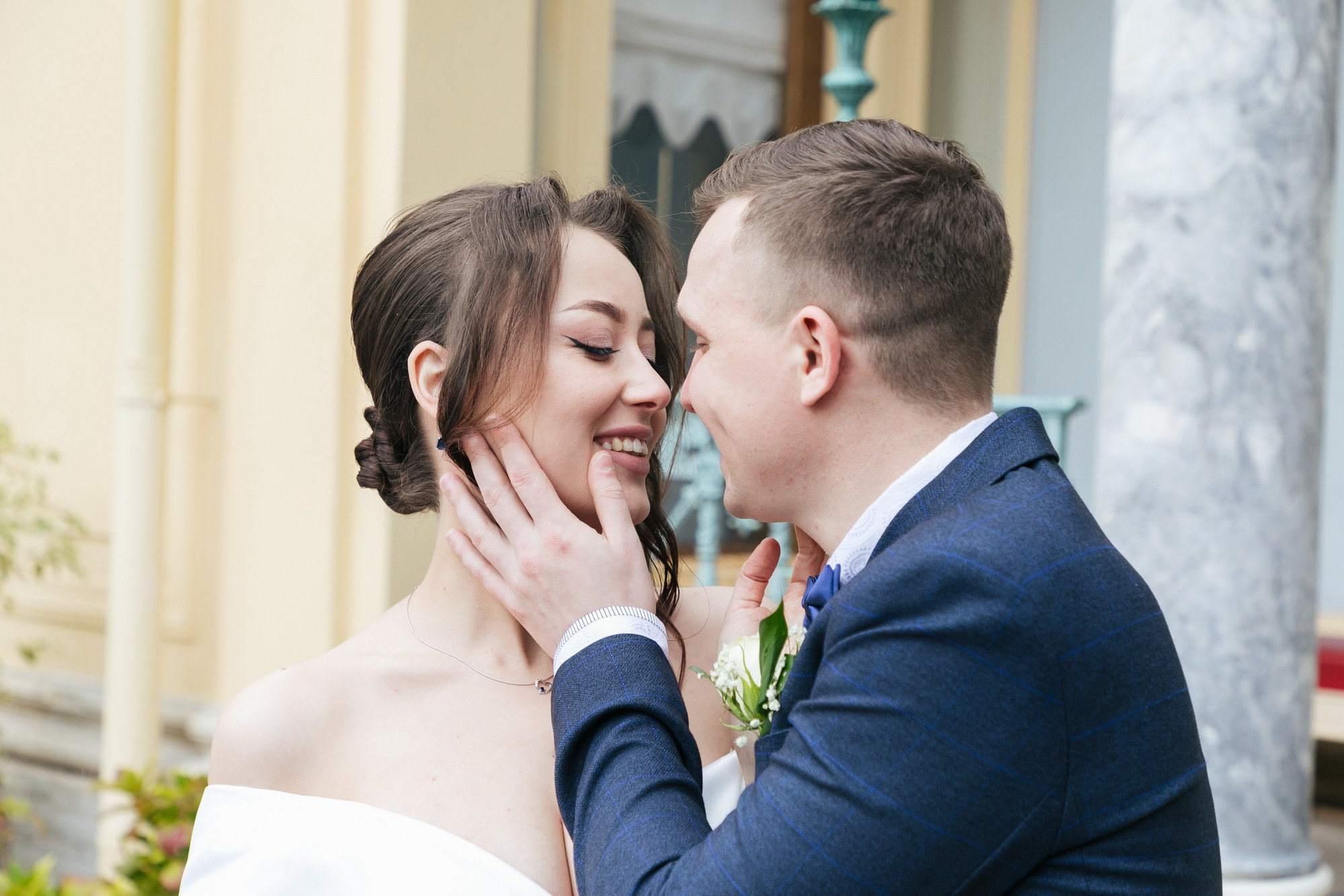 свадебная съемка в петергофе, найти фотографа на свадьбу, свадебный фотограф, свадебное платье купить, свадебный салон, свадебные кольца