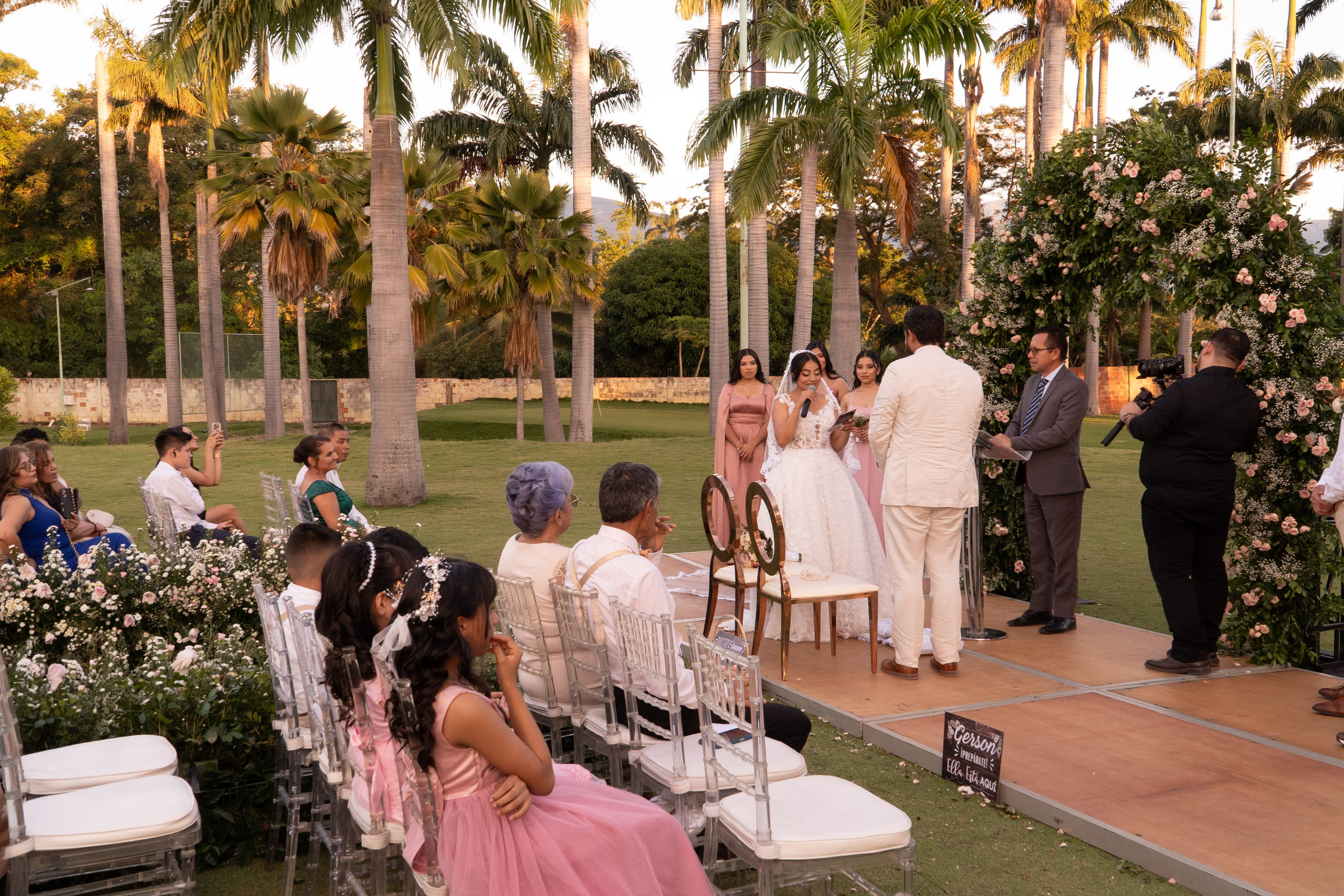 Carola & Gerson. Wedding Photographer in Barcelona and Medellin