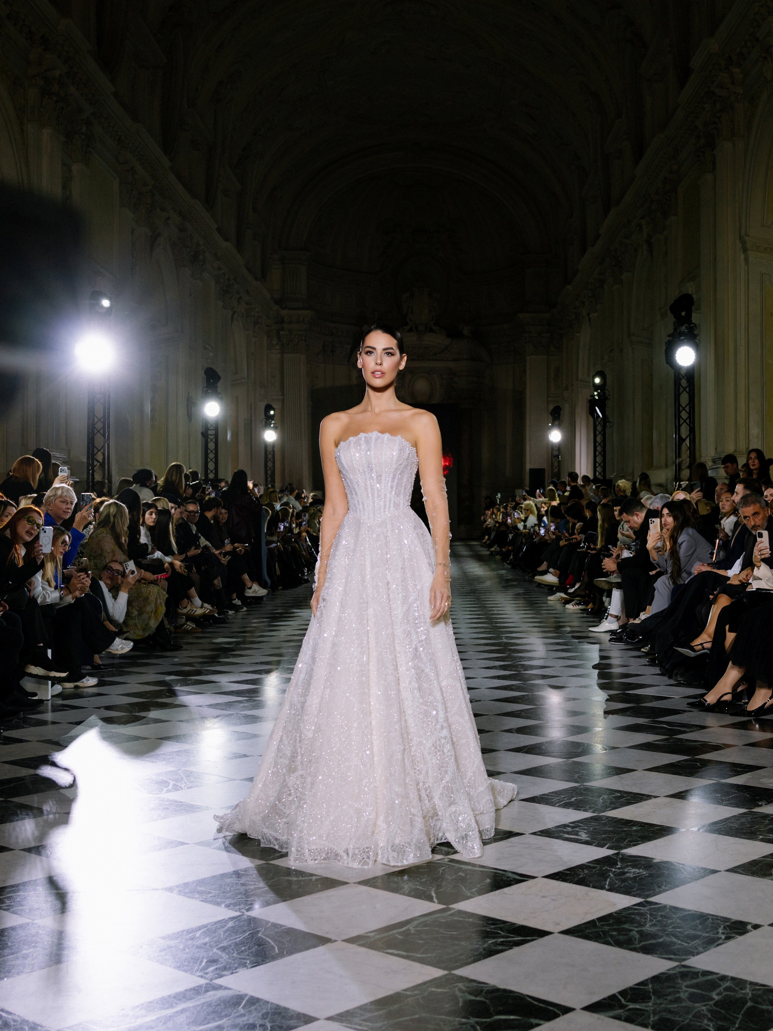 Fashion Show White Wedding in Turino 2025. Photographer & Videographer in Barcelona