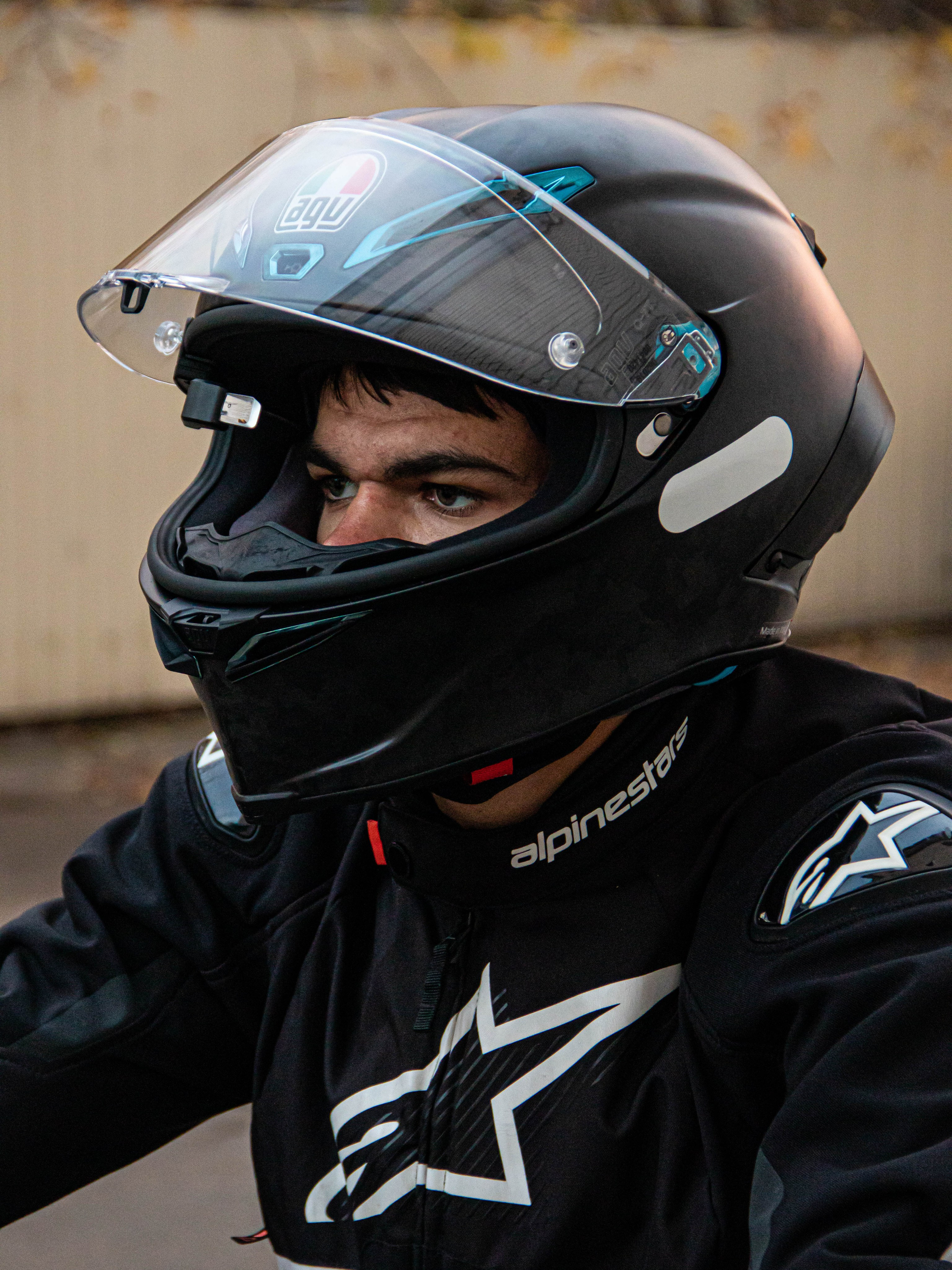 Мотоциклетный шлем. «Матрица»