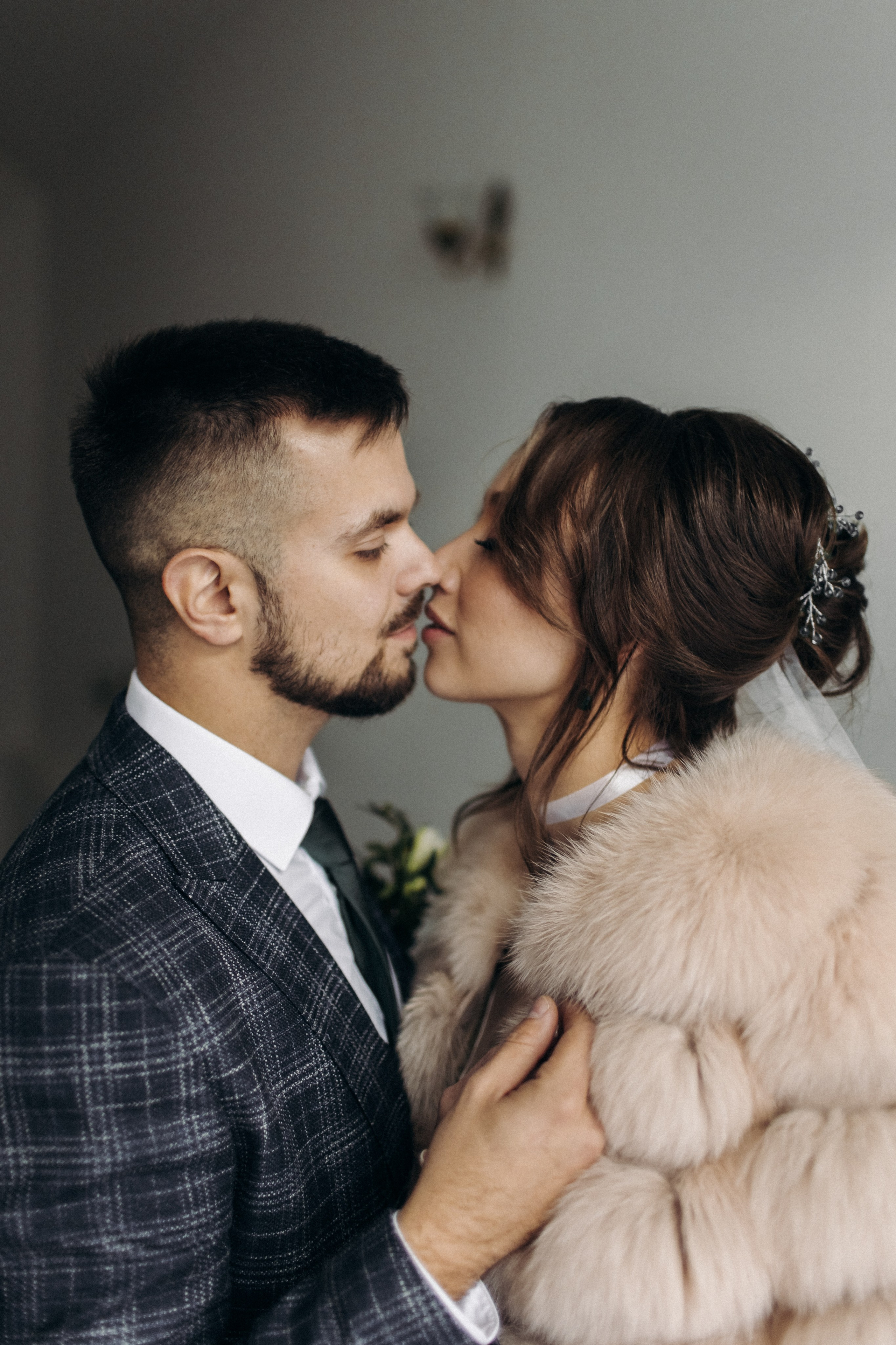 Эдуард и Вера (загс, прогулка). Фотограф свадебный семейный в Красноярске Шукшина Наталья