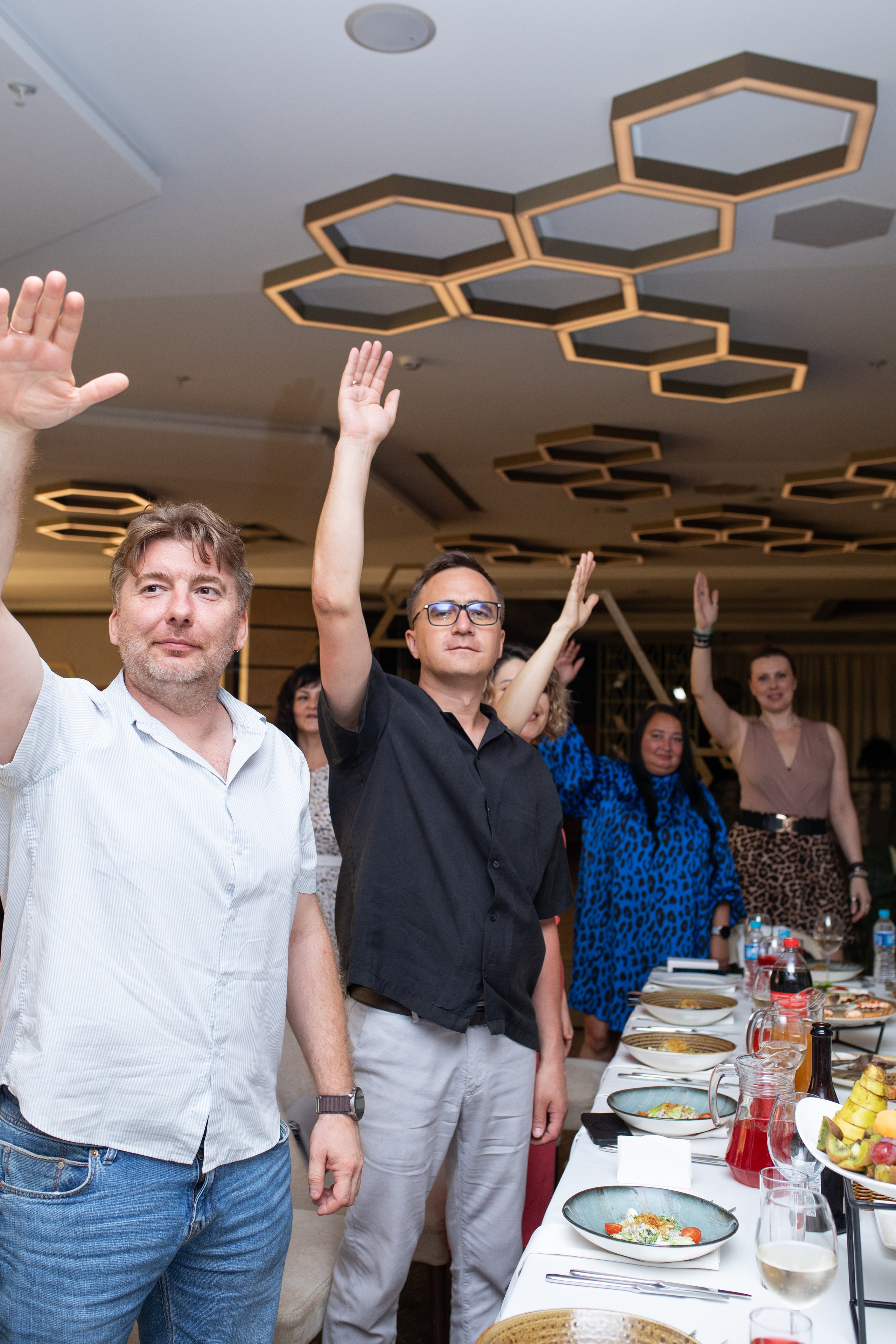 Выпускной 11 класс. Ресторан «Мед». Фотограф в Новосибирске Ася Зверева