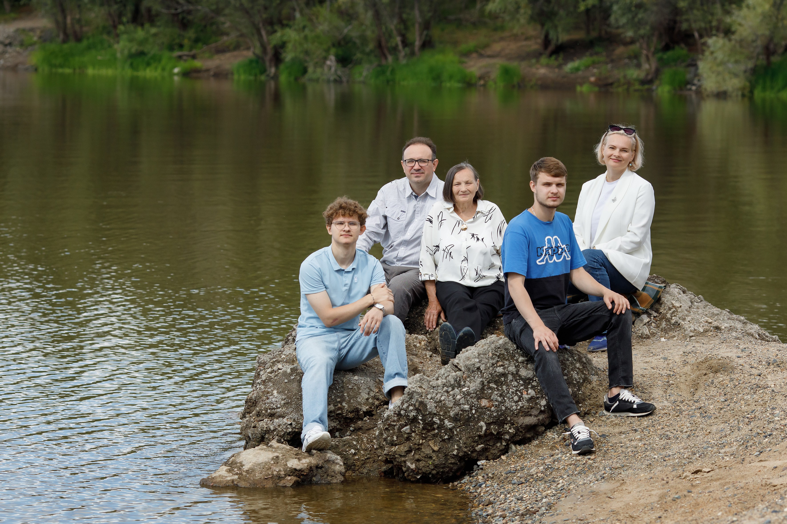 Семейная фотосессия в парке. Фотограф Анна Телекаева, выпускные альбомы, семейные и репортажные съемки в Омске