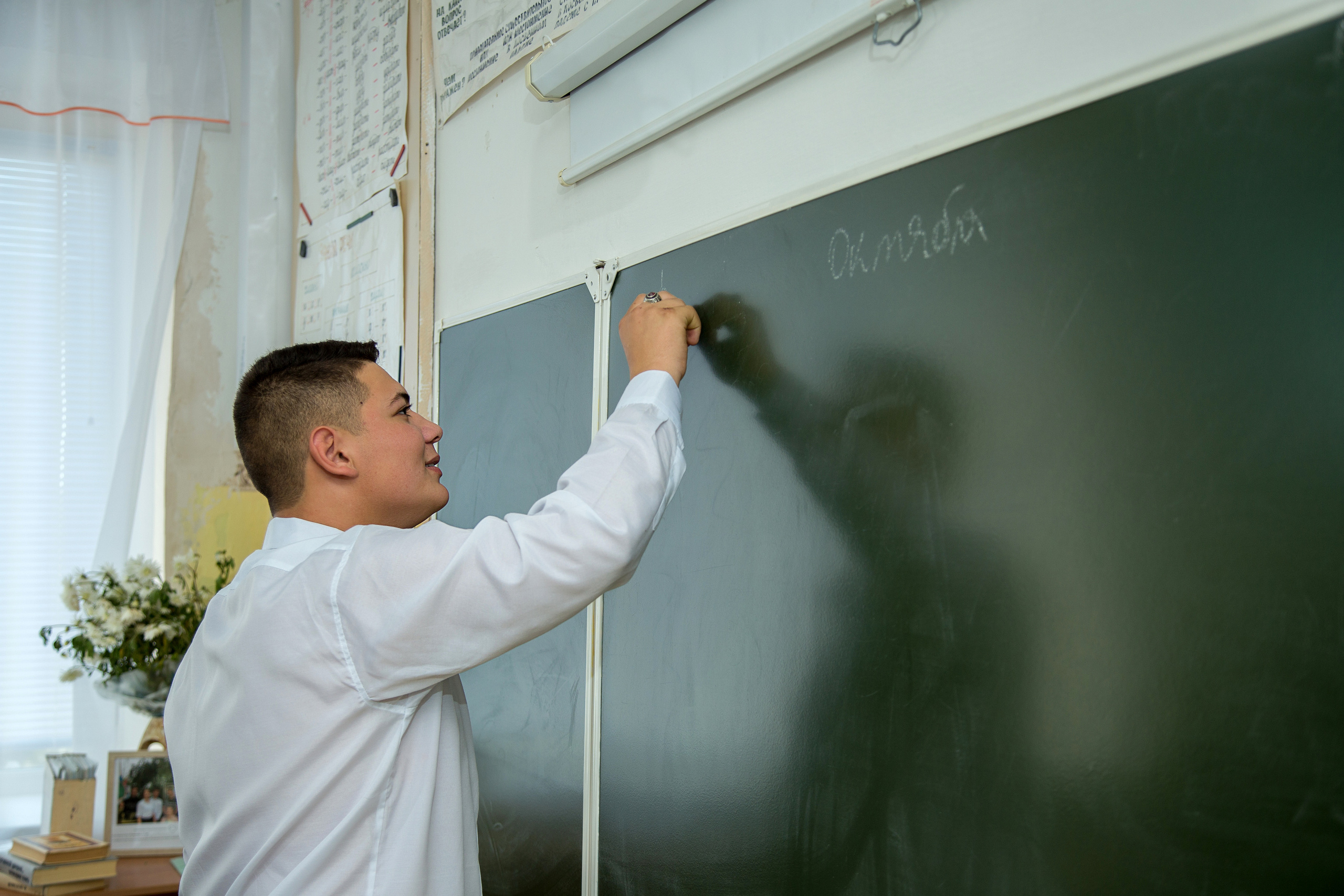Фотосессия на выпускной альбом 11 класс Саратов. Выпускные альбомы Саратов Энгельс фотограф Титова Ирина