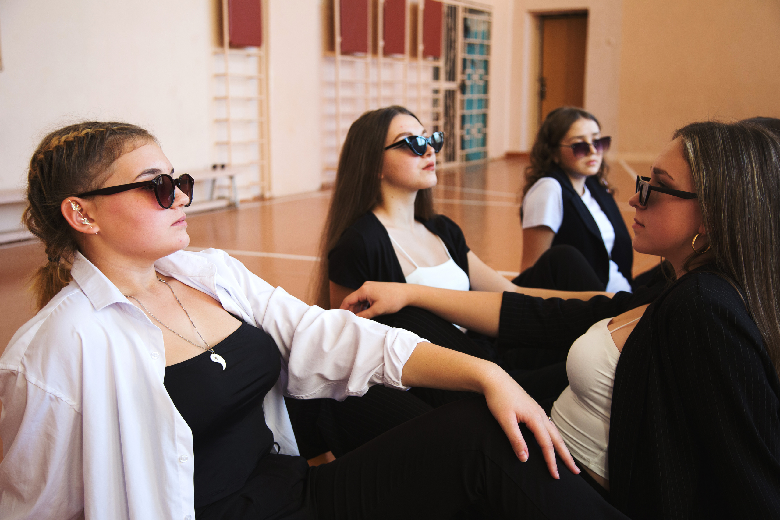 Фотосессия на выпускной альбом 11 класс Саратов. Выпускные альбомы Саратов Энгельс фотограф Титова Ирина