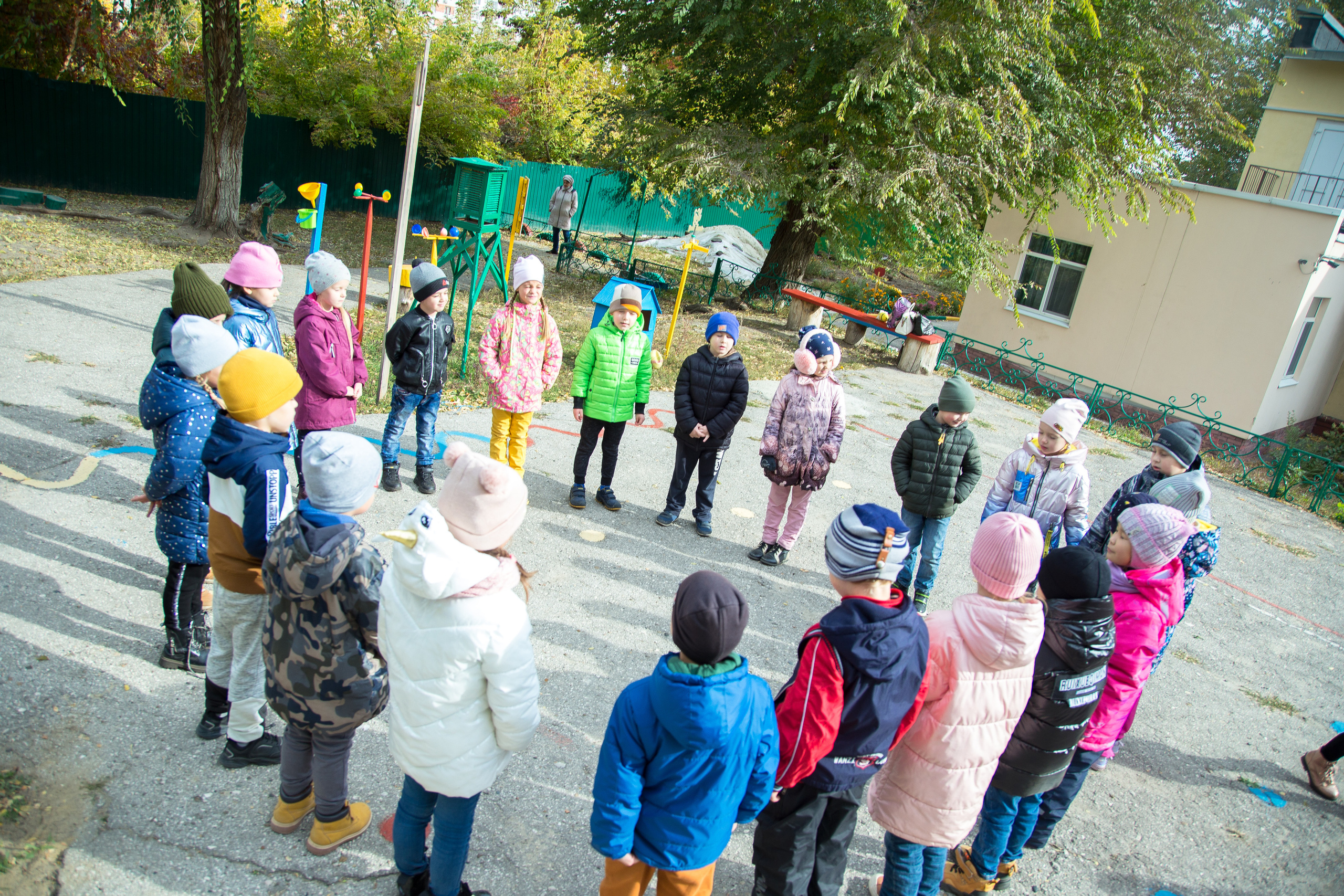 Прогулка  в детском саду Саратов