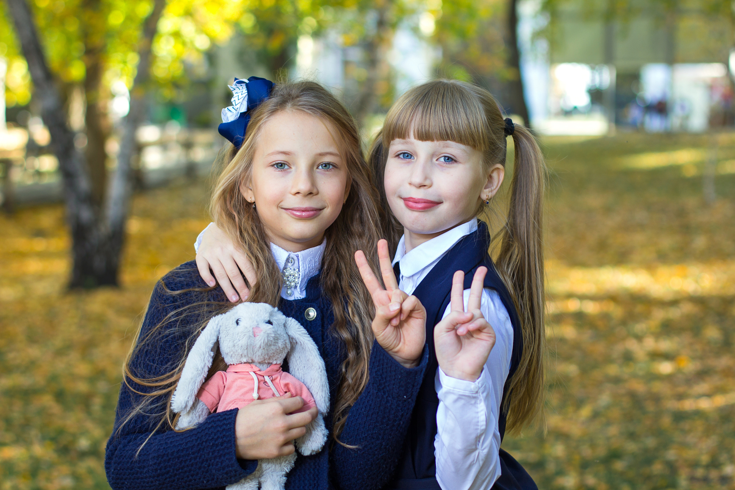 Выпускные альбомы 4класс. Выпускные альбомы Саратов Энгельс фотограф Титова Ирина