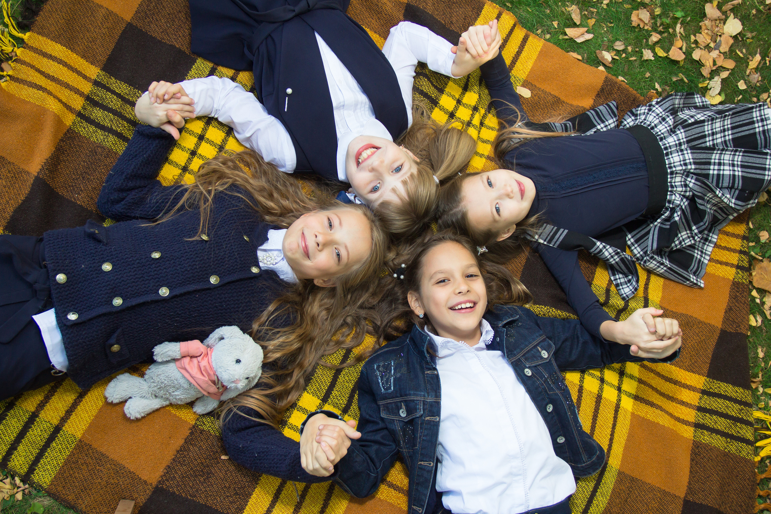 Выпускные альбомы 4класс. Выпускные альбомы Саратов Энгельс фотограф Титова Ирина