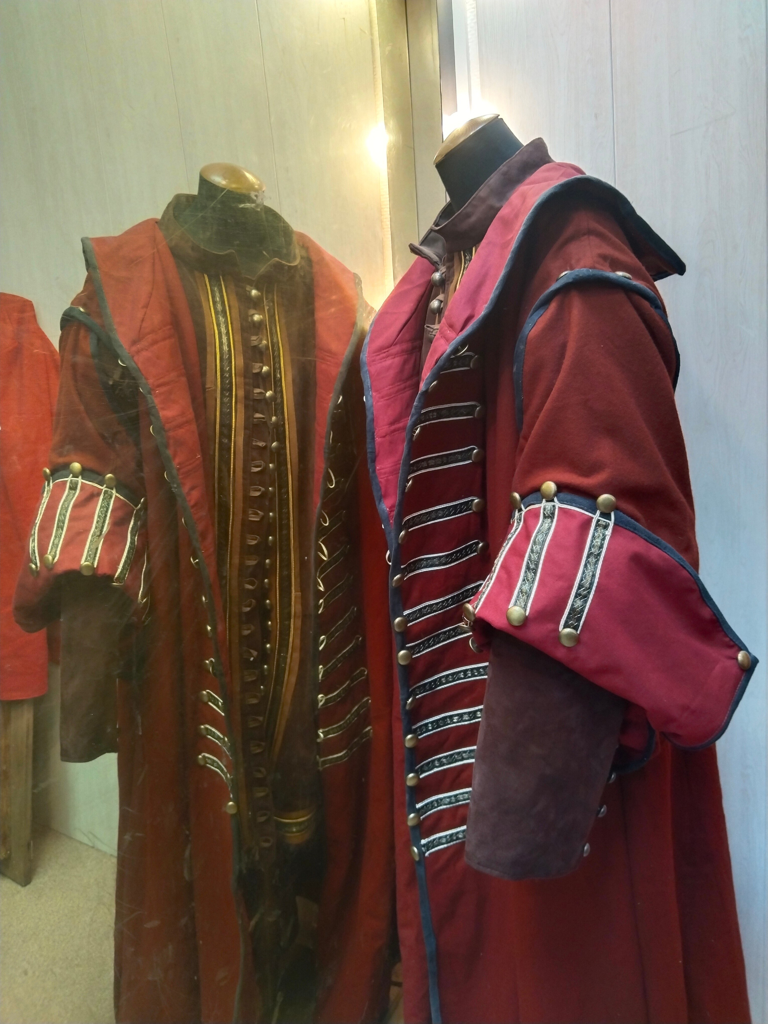 Костюмы. AIREN DESIGN — художественное ателье