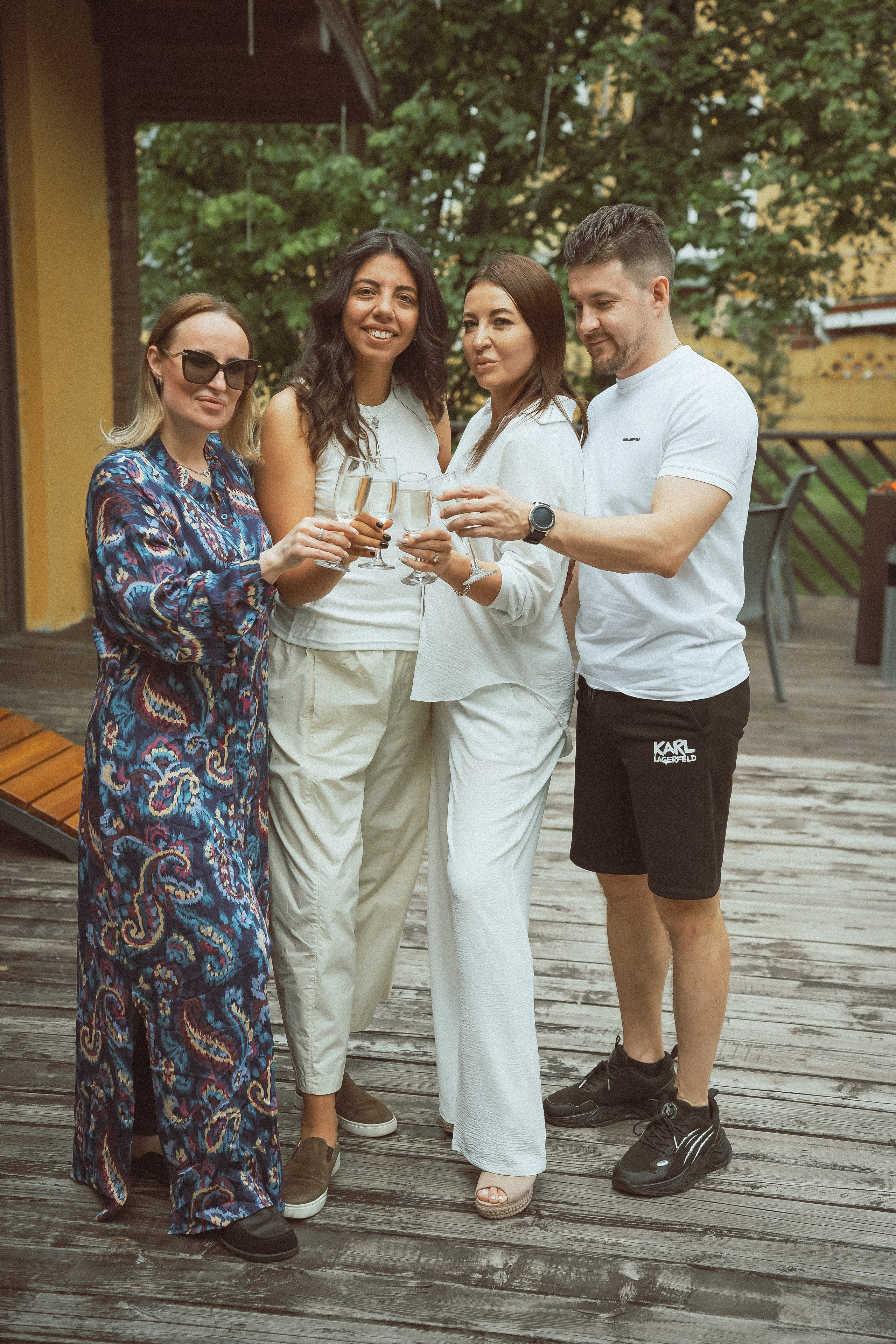 Ольга. Фотоссесия семьи и ее друзей на день рождение в загородном отеле «Барская усадьба». Фотограф Евгений Егоров