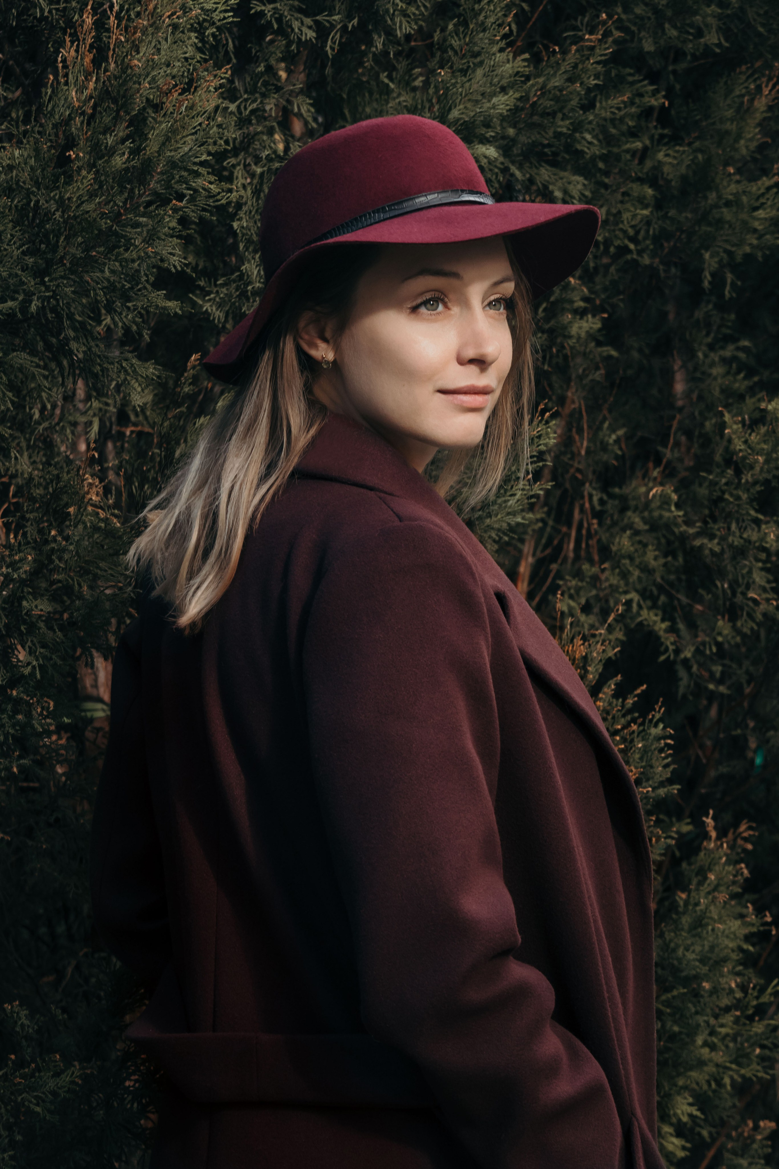 Elegant beauty with Lyubov. Portrait photographer in Tivat Montenegro Katerina Kirsanova