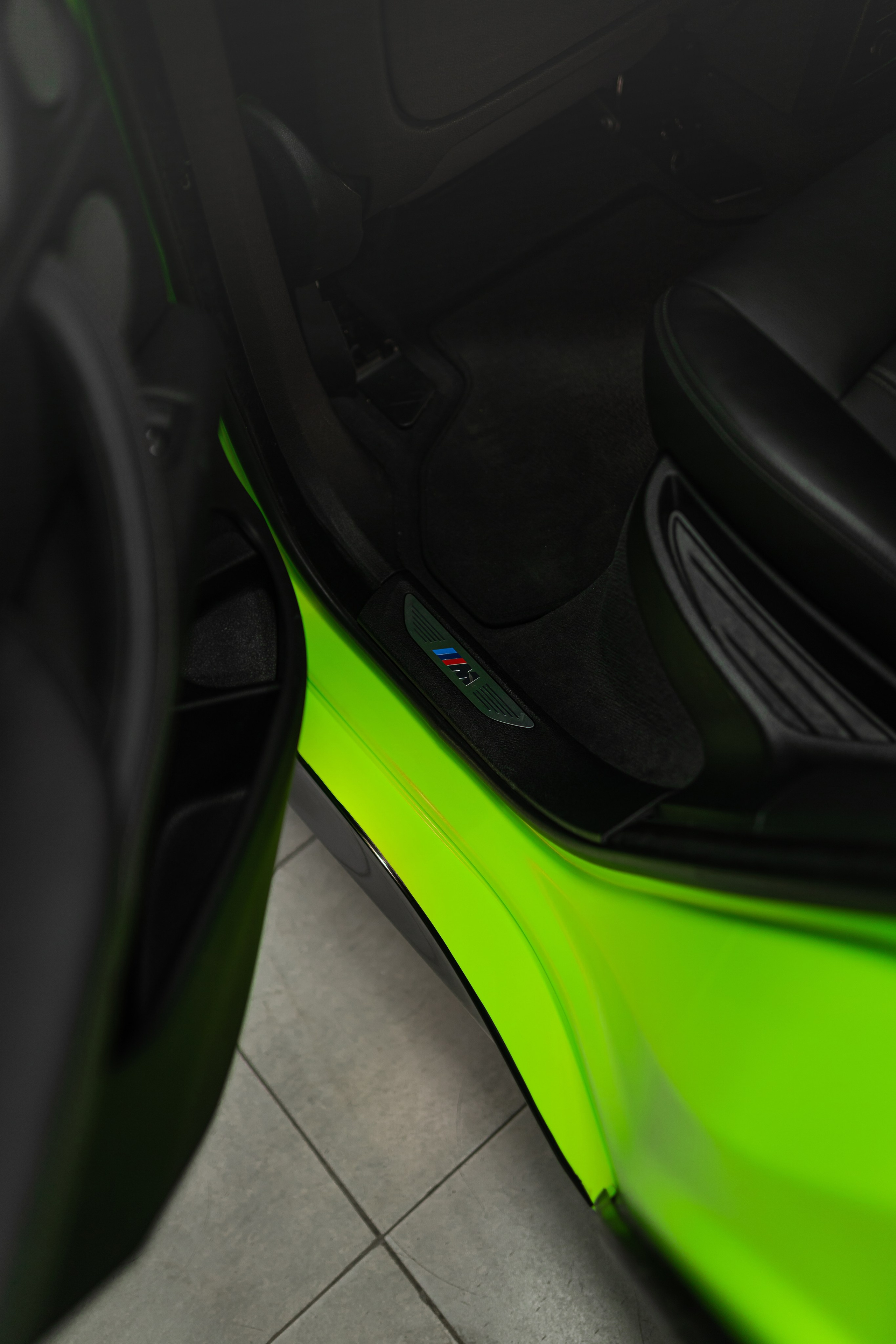 Винилография на BMW X6. Студия дизайна и оклейки авто Barmaley Design