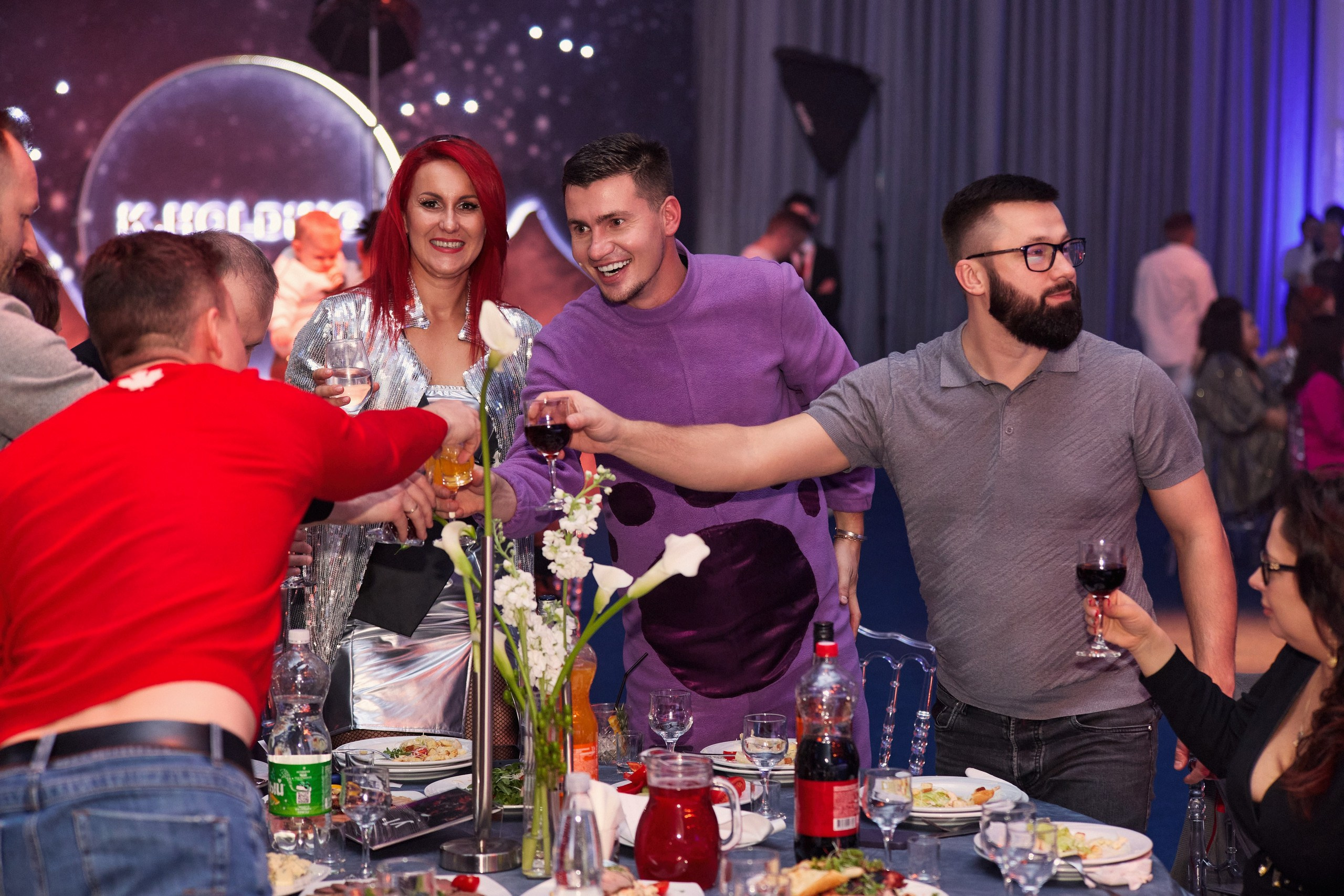 Космический новый год / K-Holding. Другой взгляд на фотографию