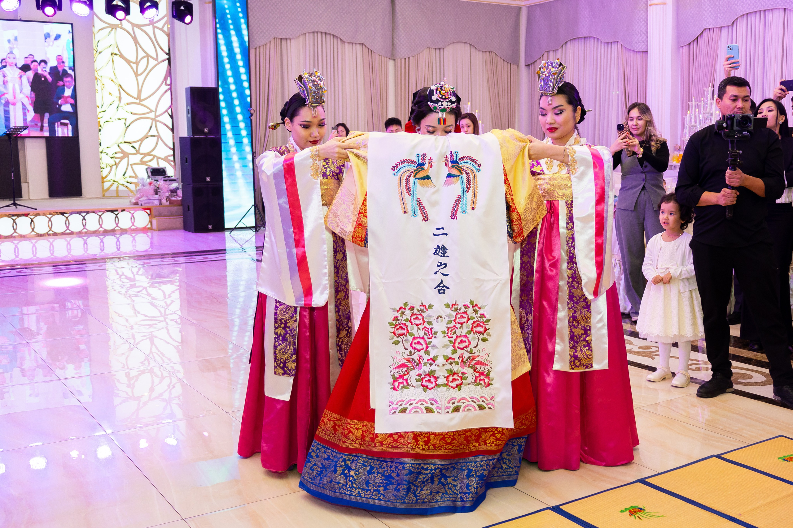 Свадебный банкет. Фото и видеосъемка в Алматы