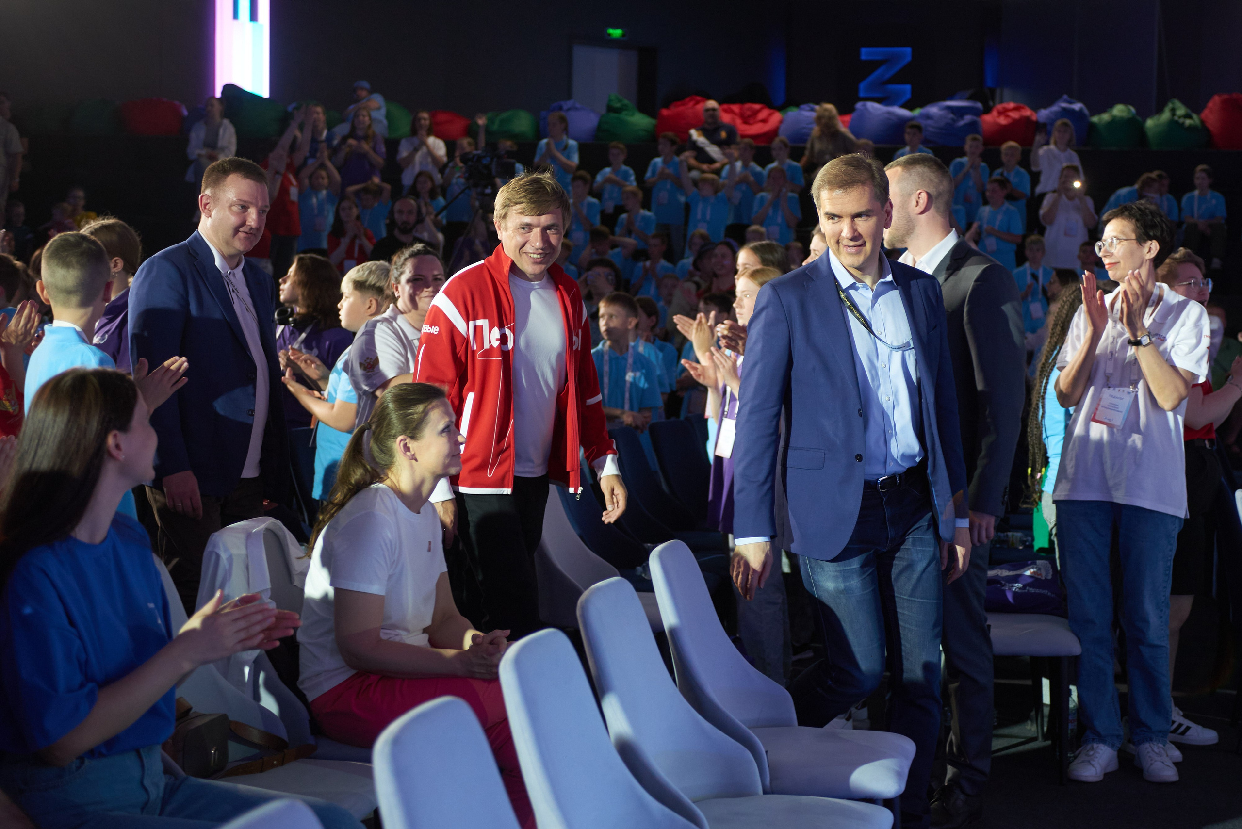 Орлята России 2024. Репортажный фотограф в Москве и Санкт-Петербурге — Профессиональная съёмка мероприятий | Данила Золкин