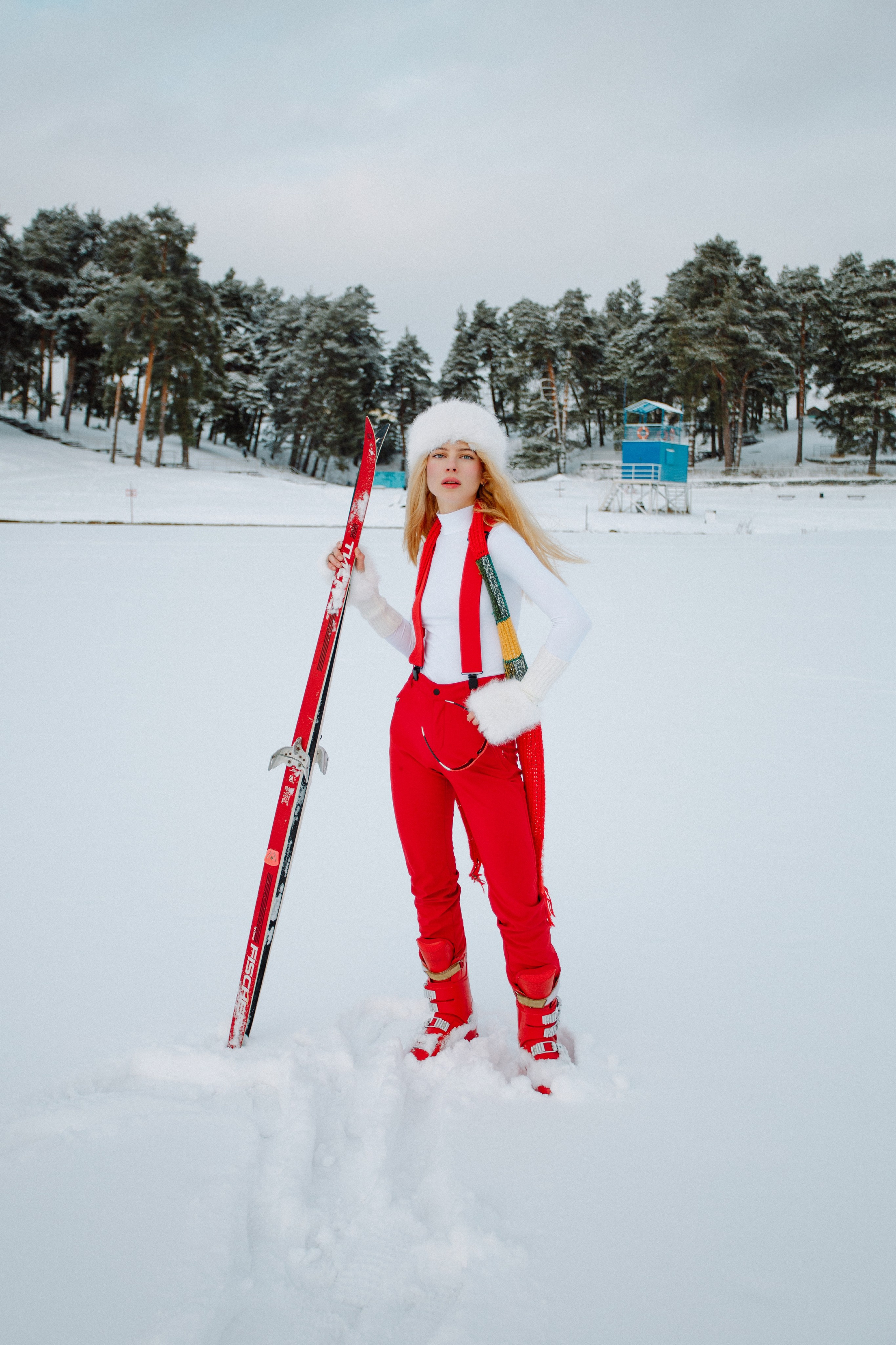 Зимняя фотосессия девушки на льду в Нижнем Новгороде. Фотограф в Нижнем Новгороде Александр Хамов