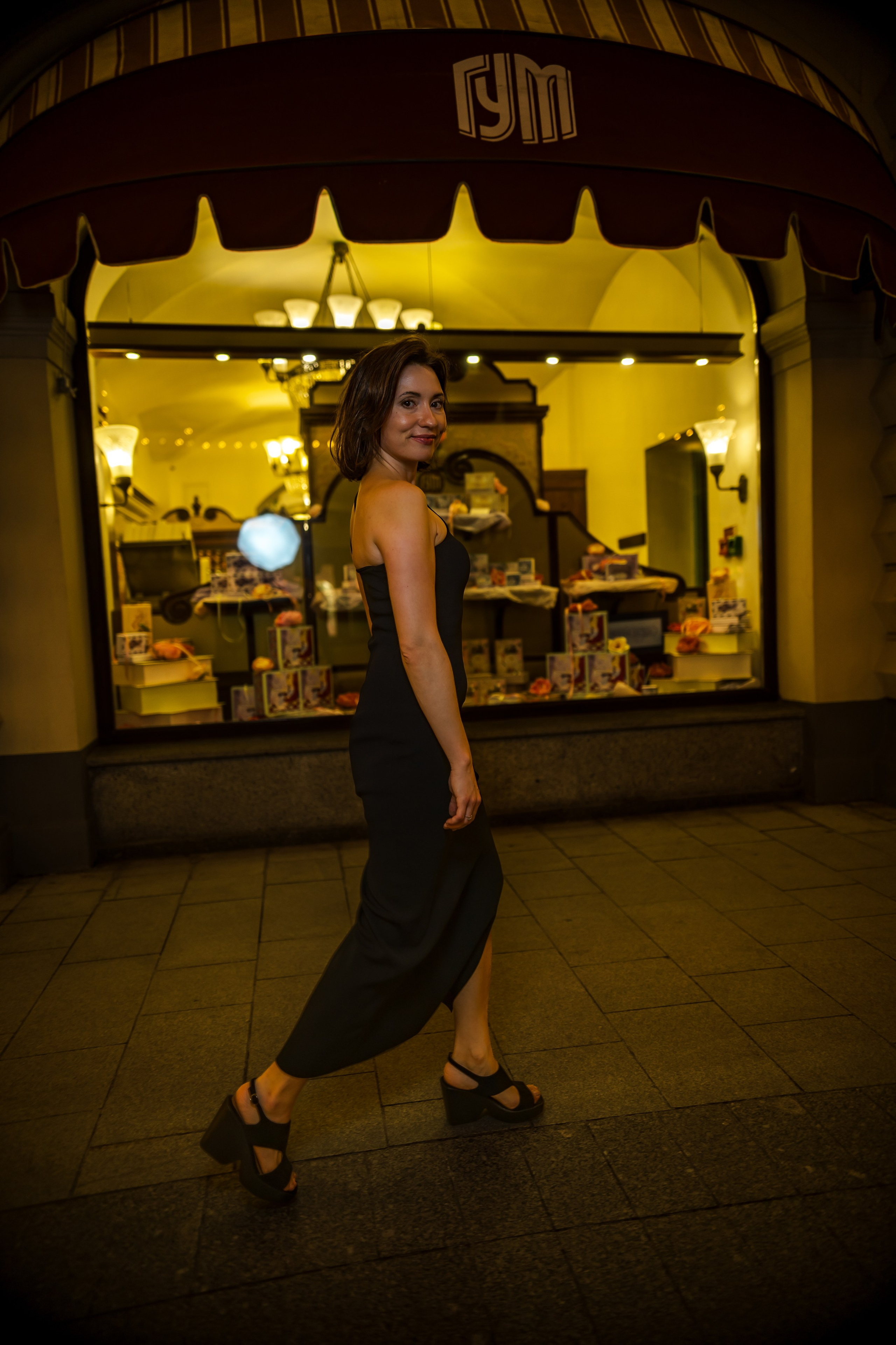 В вечерней городской среде. Фотограф в Москве портреты | репортажи | спорт