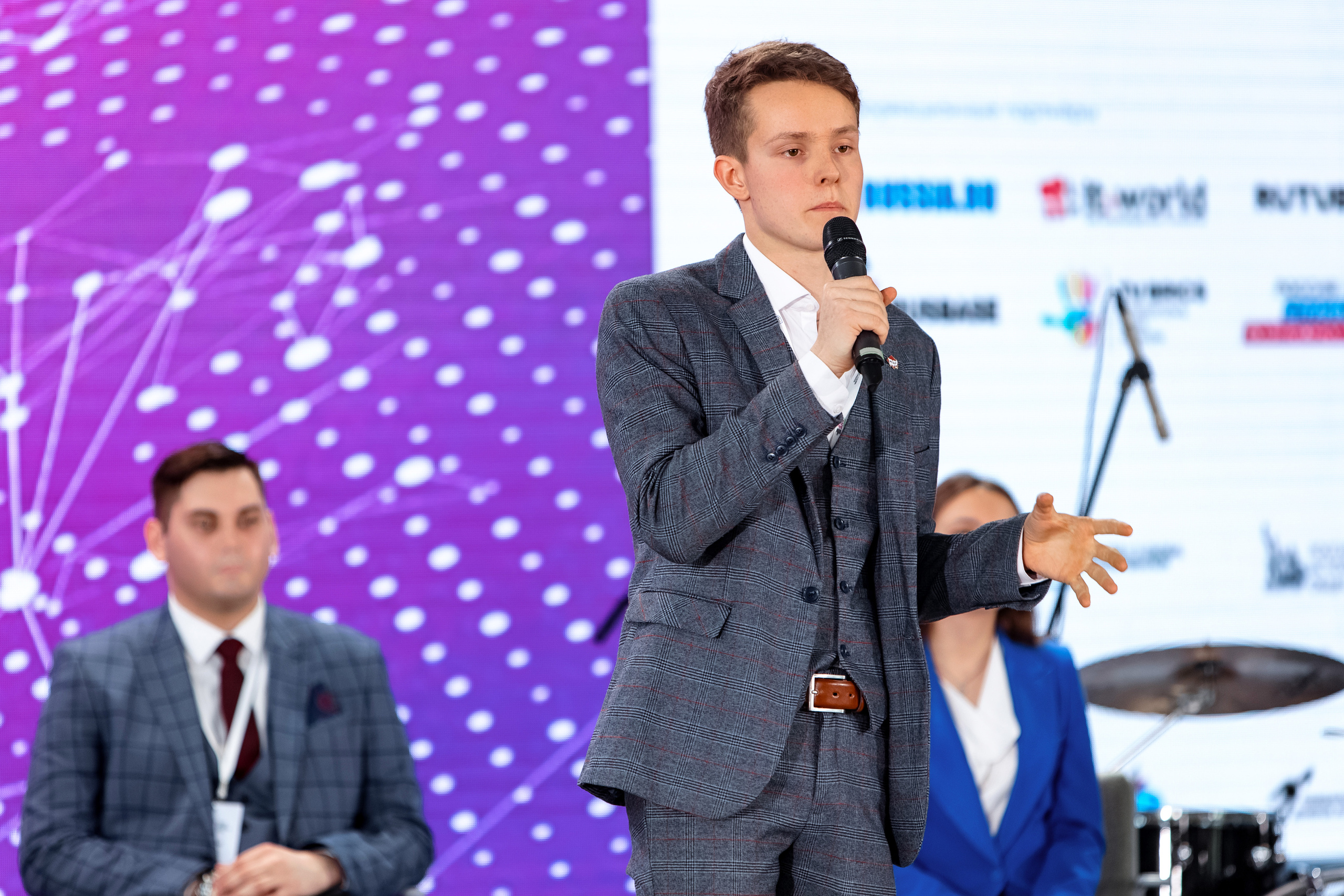 Youth RIGF. Сколково (1). Свадебный репортажный фотограф в Москве