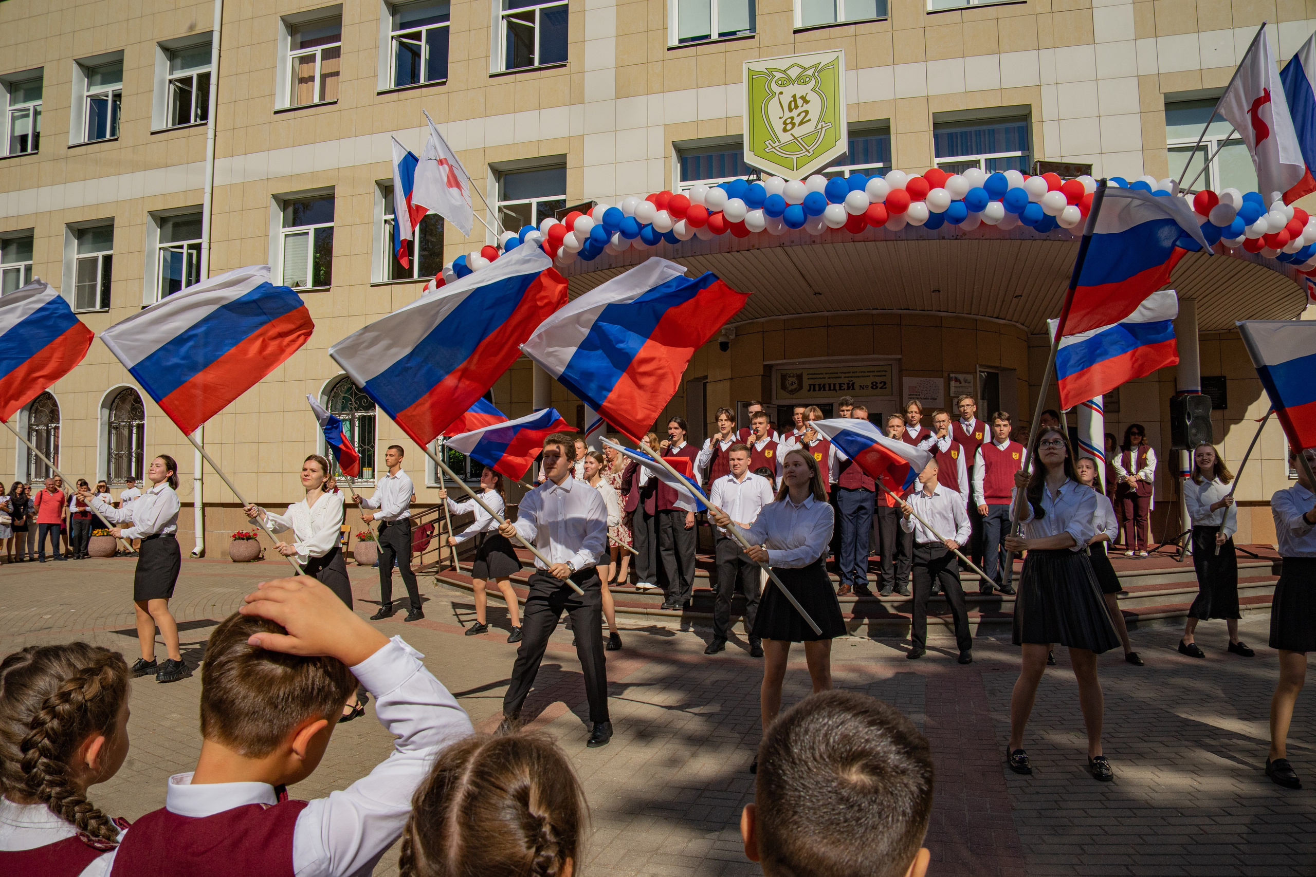 Школьные линейки. Фотограф Людмила Панюхина г. Нижний Новгород