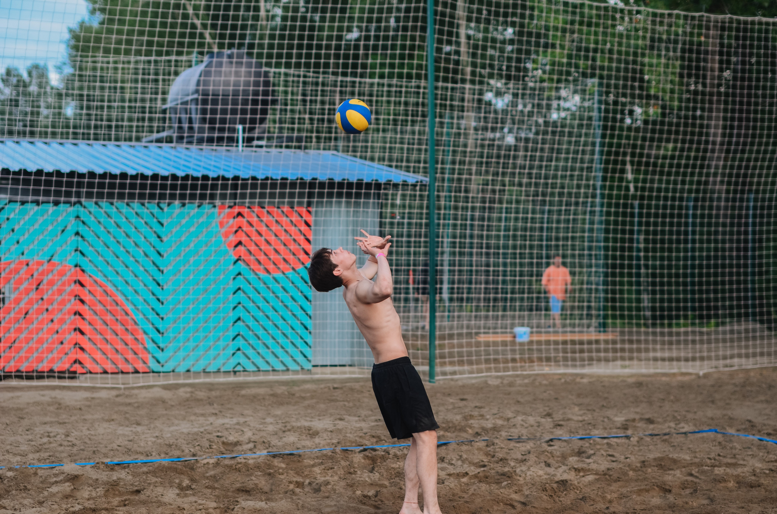 Фестиваль «Грань» 2025. Спортивная площадка. Денисова Аля — фотограф для парных съемок и индивидуальных историй в Барнауле