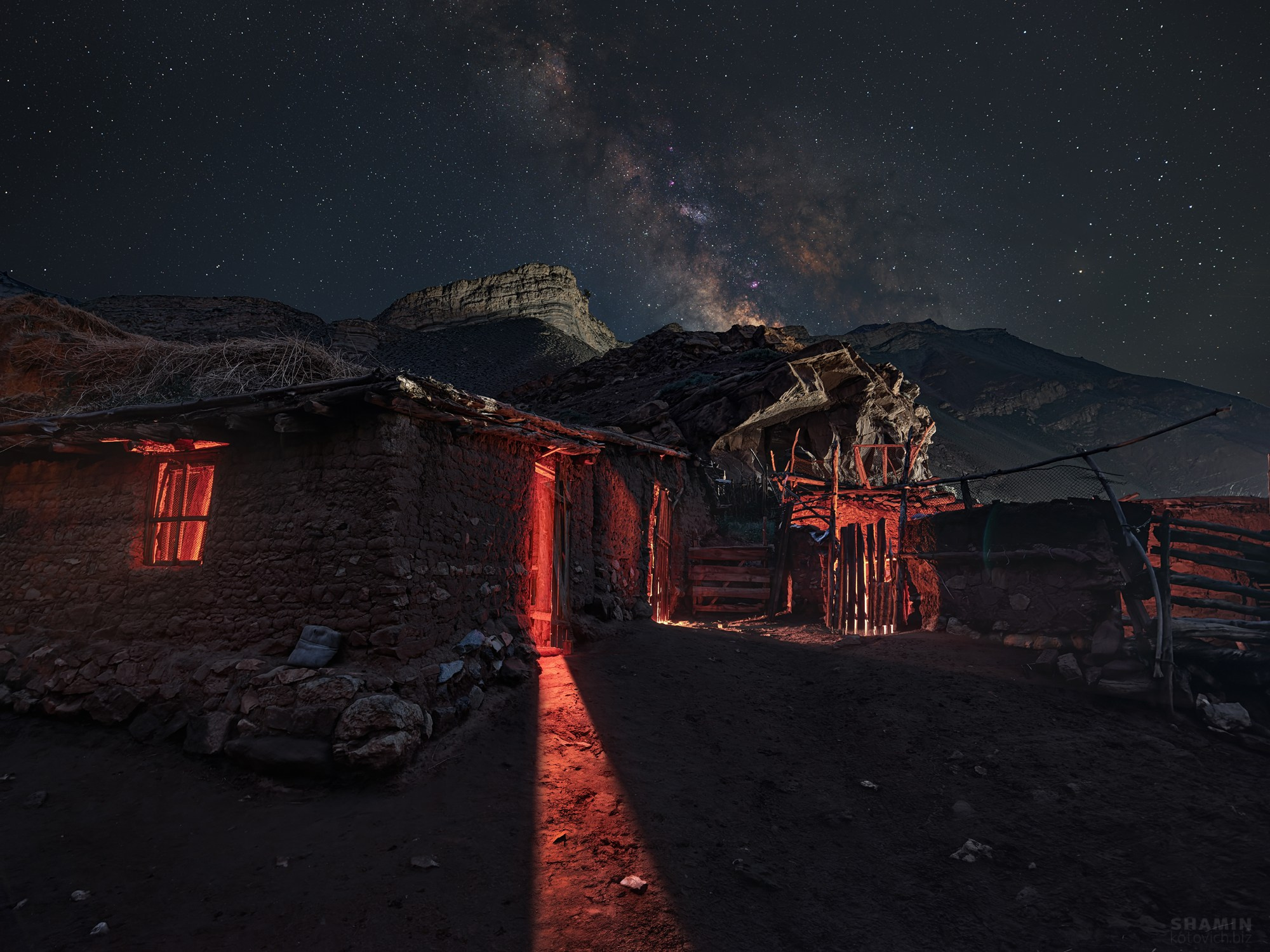 Ночной пейзаж. Фотограф Константин Шамин