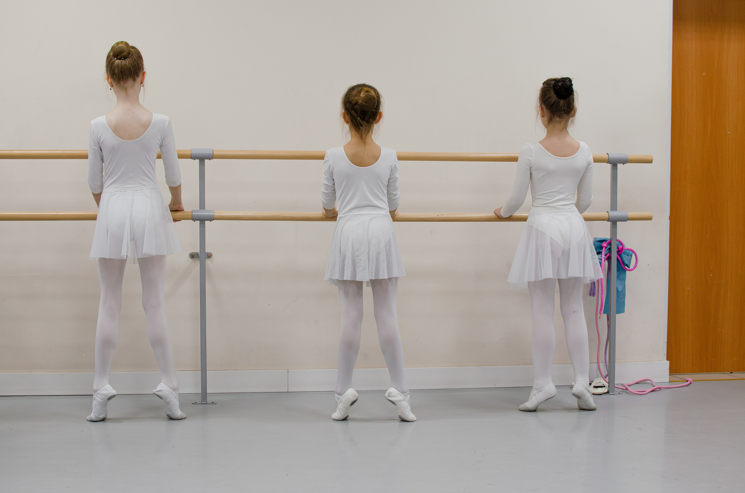 Хореографический коллектив «Русская тройка». Открытый урок младшей группы. Портретный и репортажный фотограф в Санкт-Петербурге Варвара Жукова