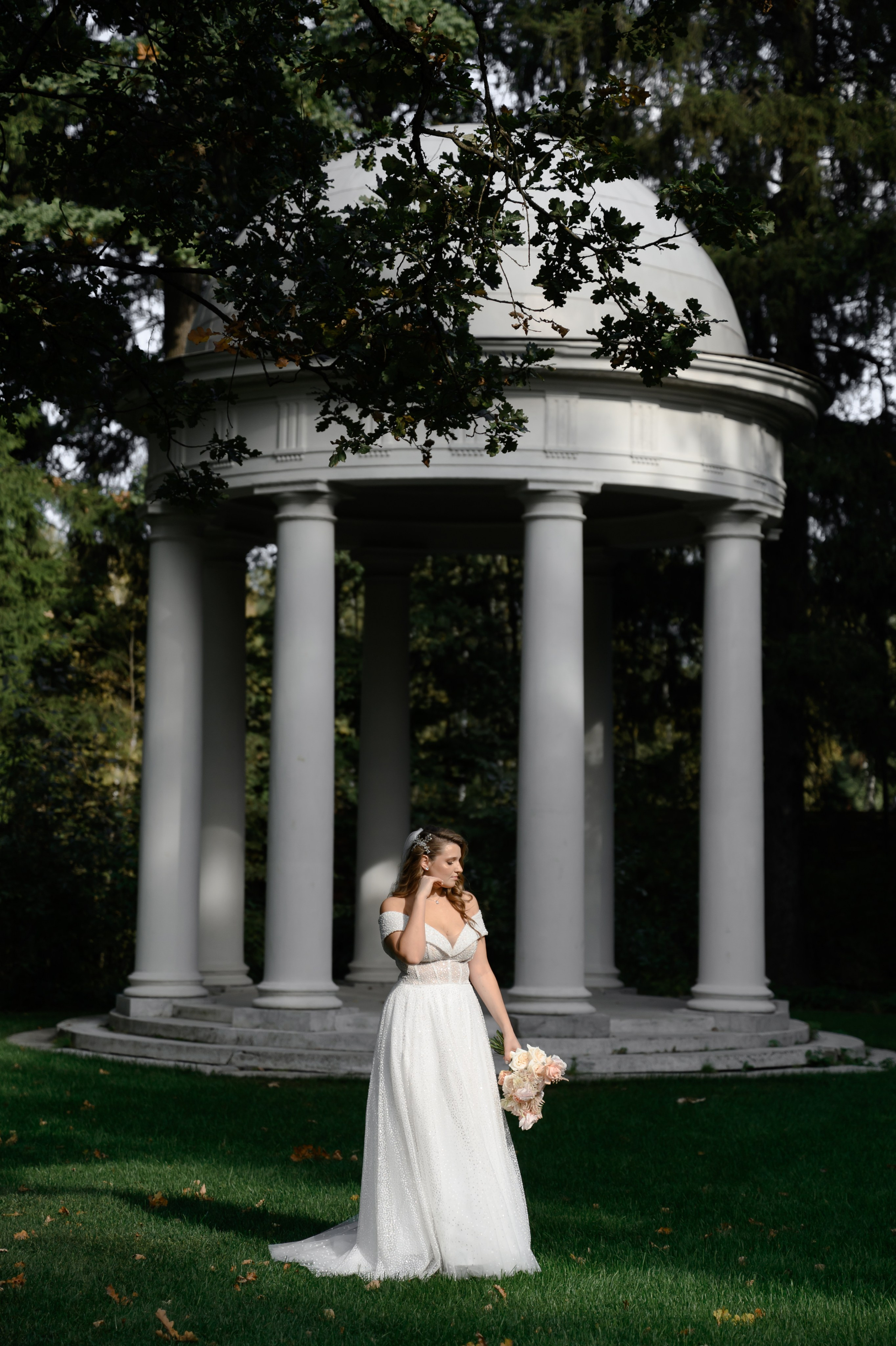 Спрятались. Свадебный фотограф в Москве Владимир Симонов