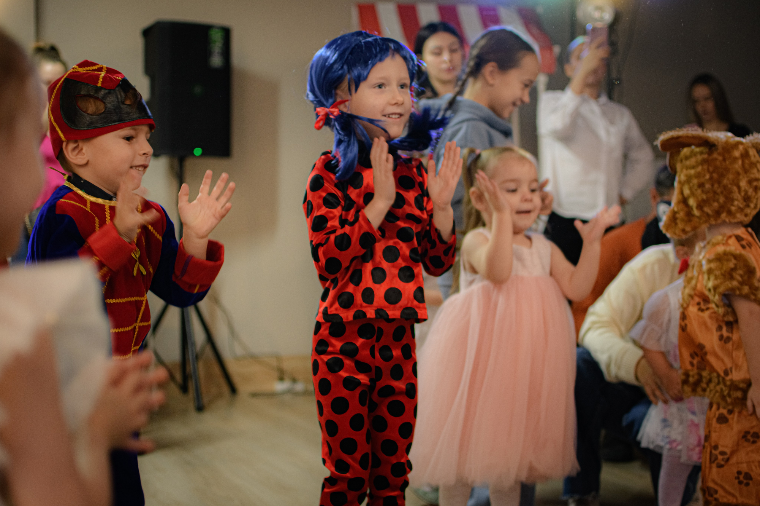 HAPPY NEW YEAR. Photokarish