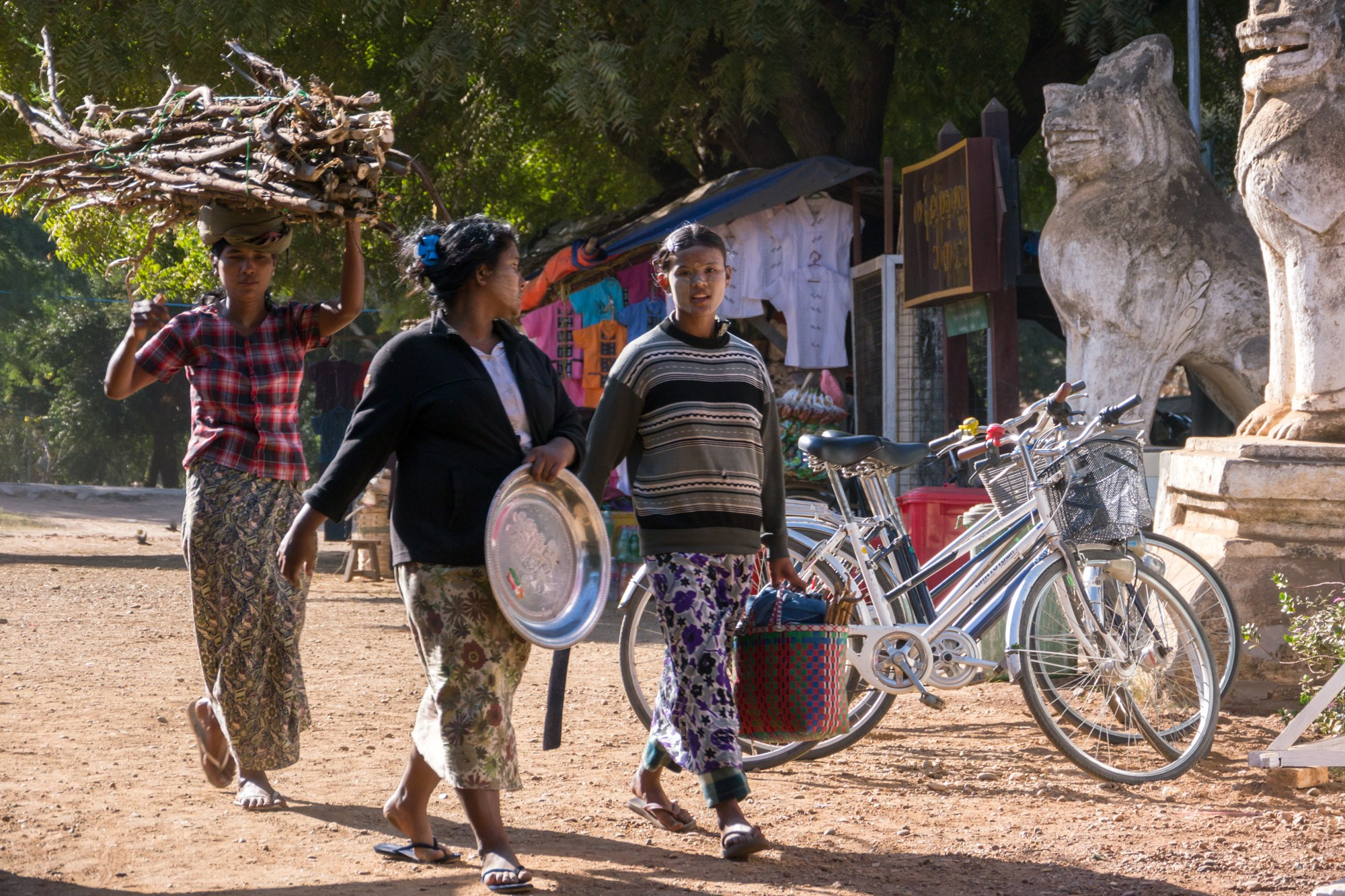 Мьянма, пешком по стране. Фотограф Алексей Скоробогатько