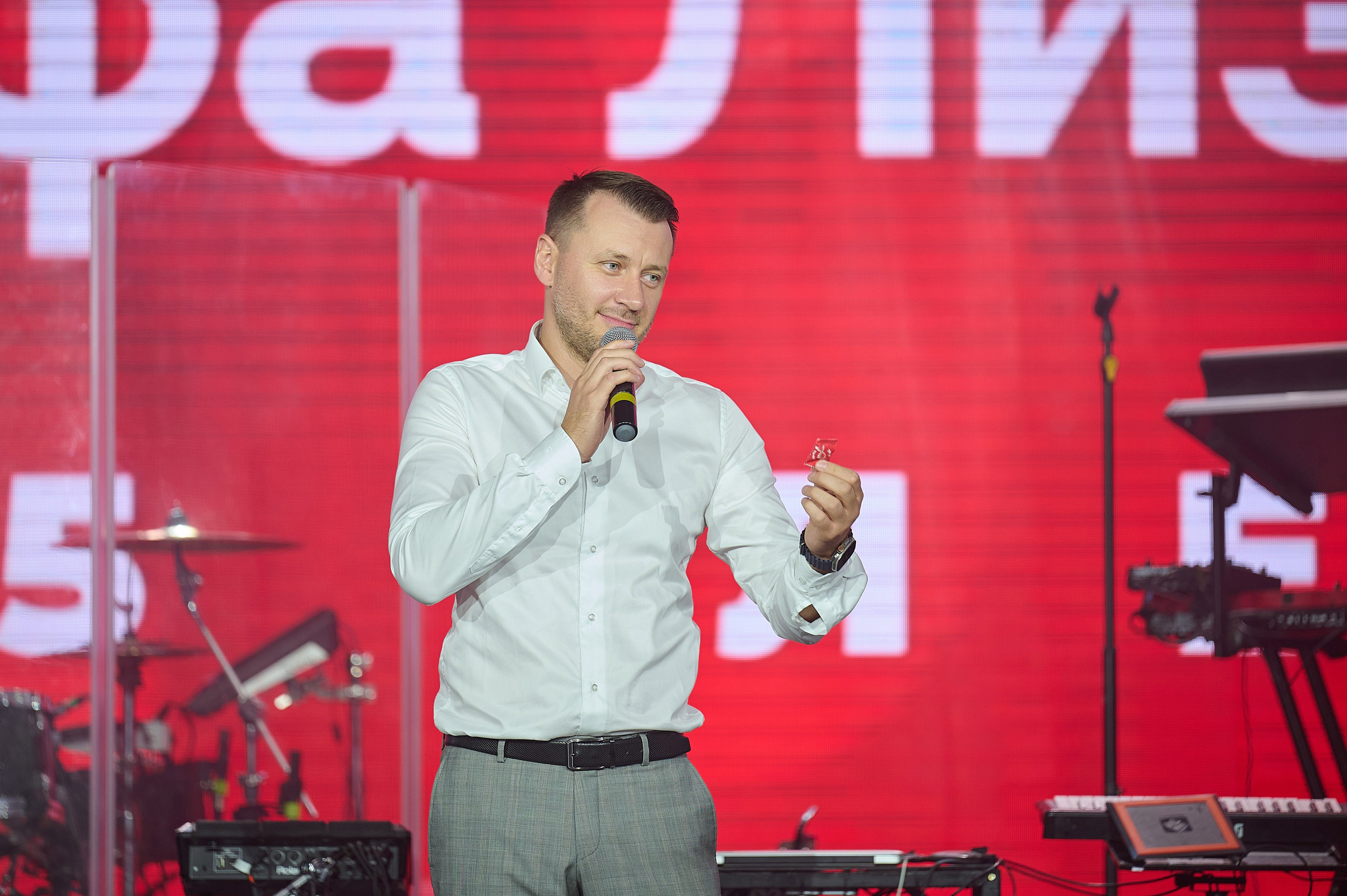 Репортажный фотограф в СПБ. Праздники, деловые мероприятия, фестивали и выставки. Быстрая готовность!