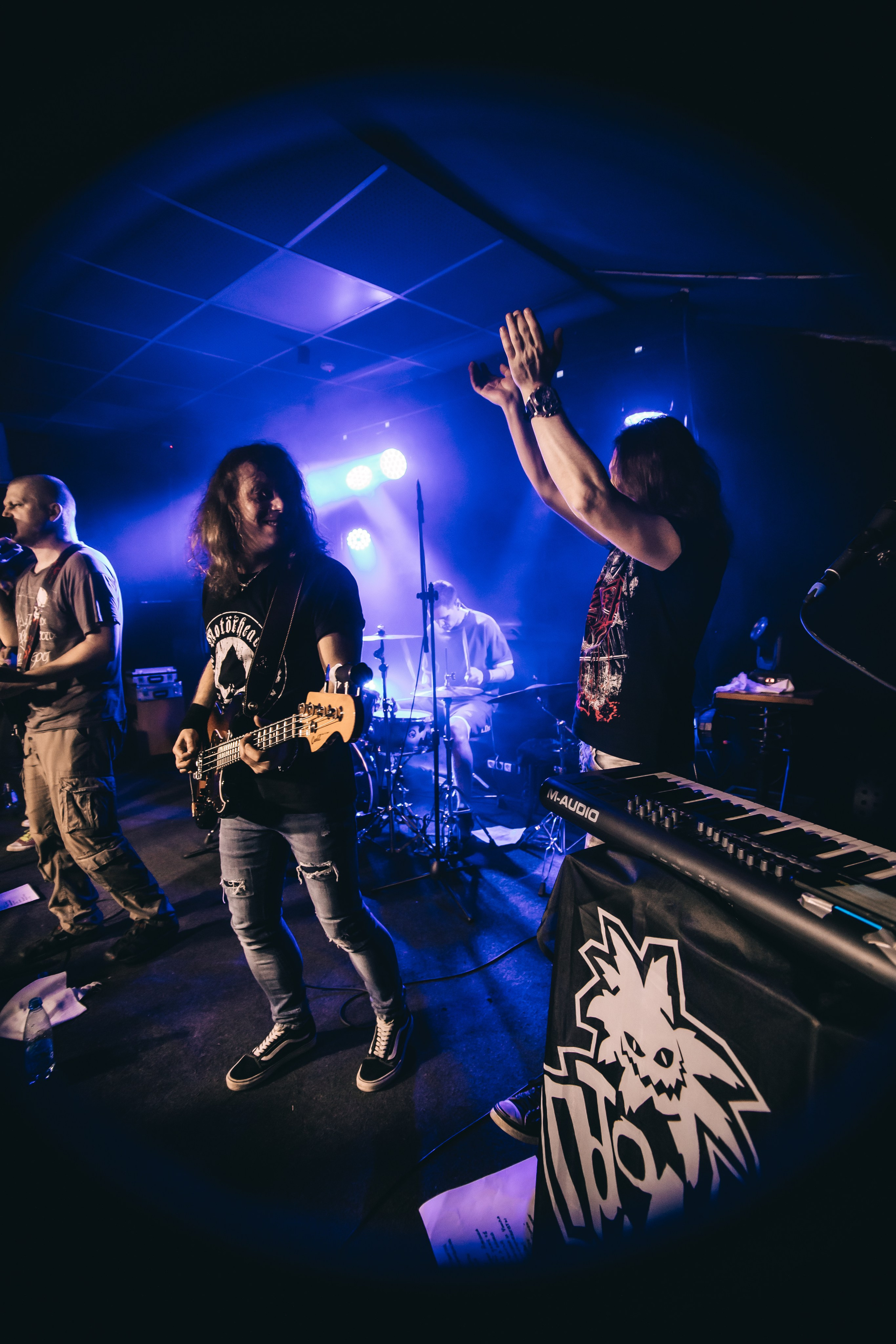 Потомучто. Красноярск, 28.02.2025, бар 64/6. Фотограф Регина Крикунова г. Красноярск