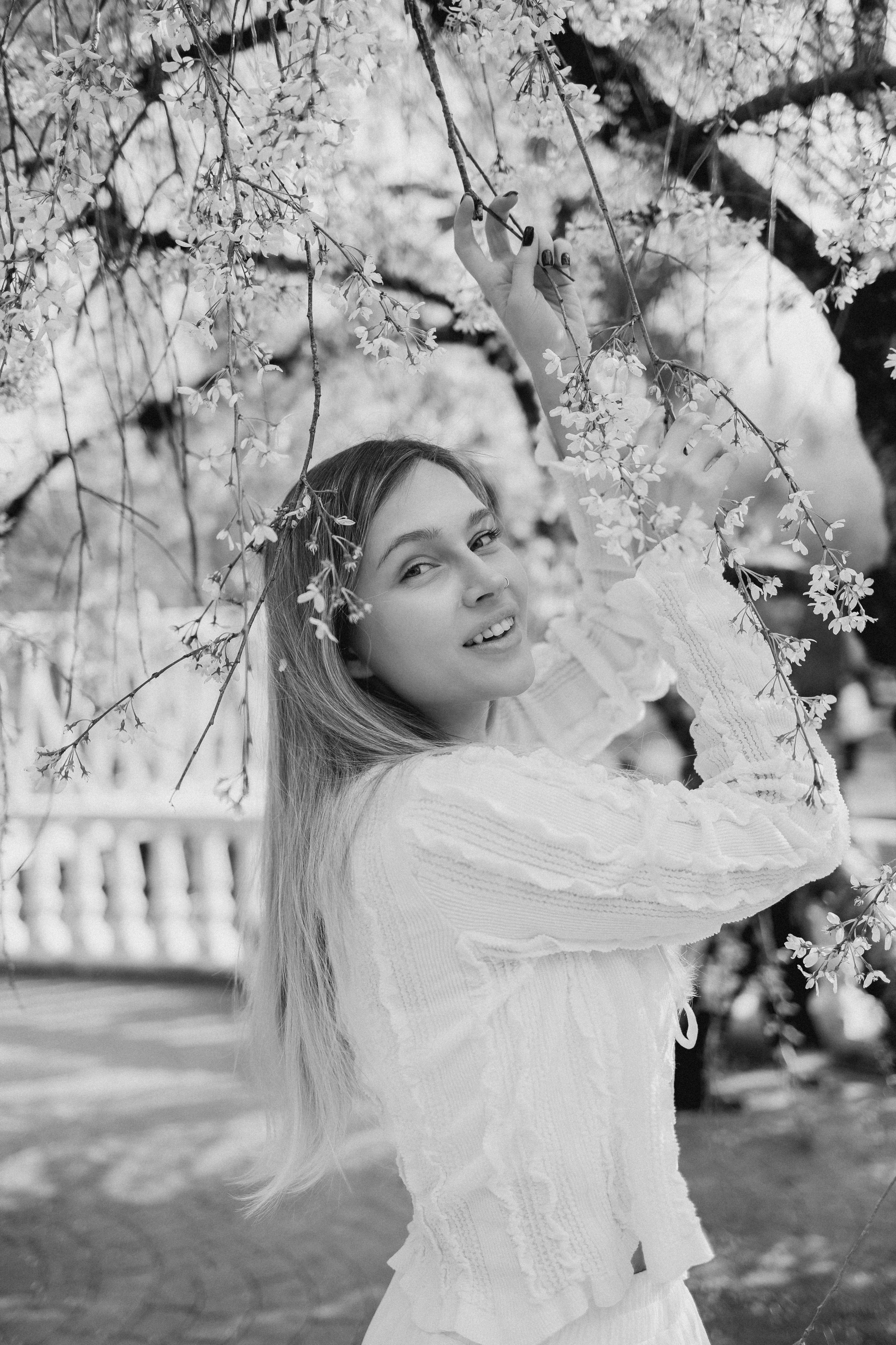 Света в сакуре. Фотограф Сочи Адлер Сириус Красная поляна Олеся Минив