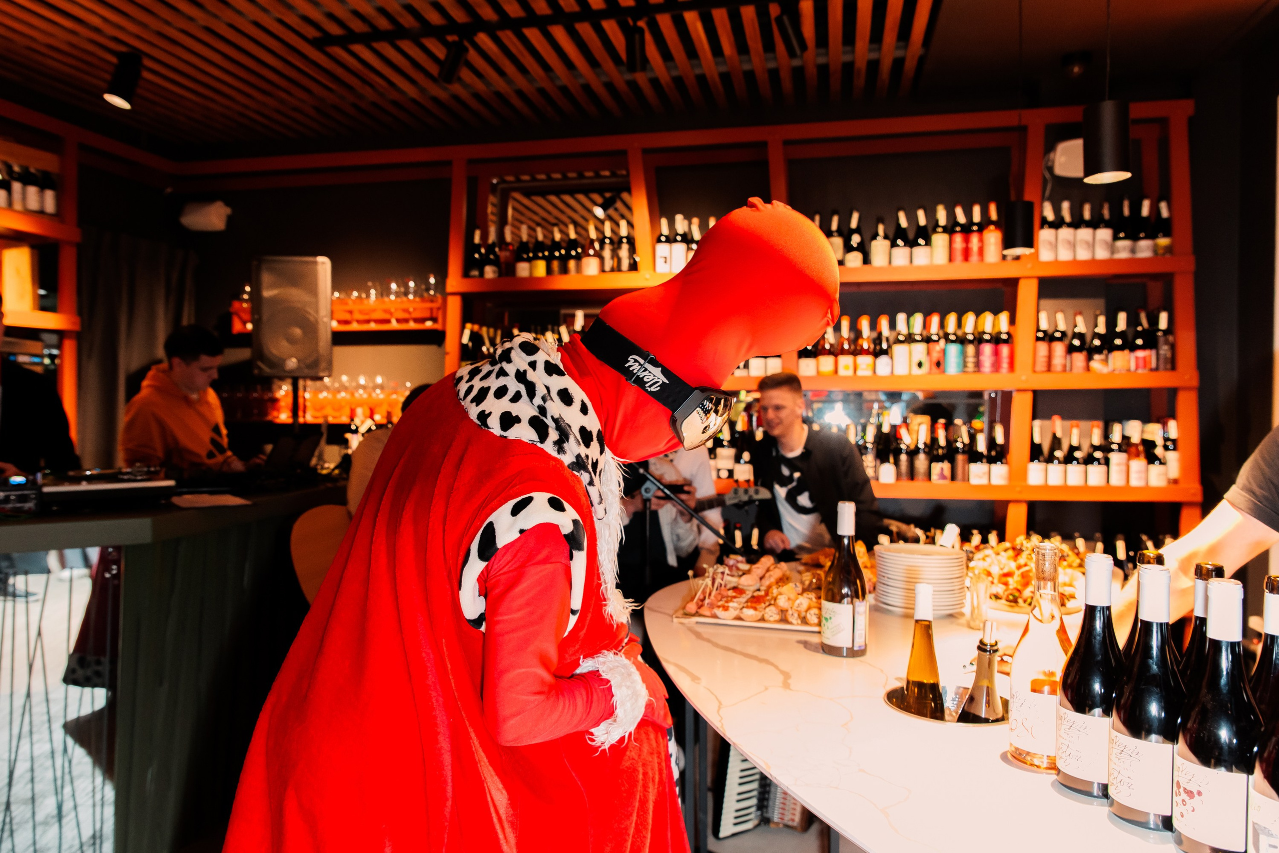 ВИНОТЕКА = ЭНОТЕКА [11 ЛЕТ]. СВОИ. ФОТООТЧЕТЫ-СОБЫТИЯ-МЕСТА