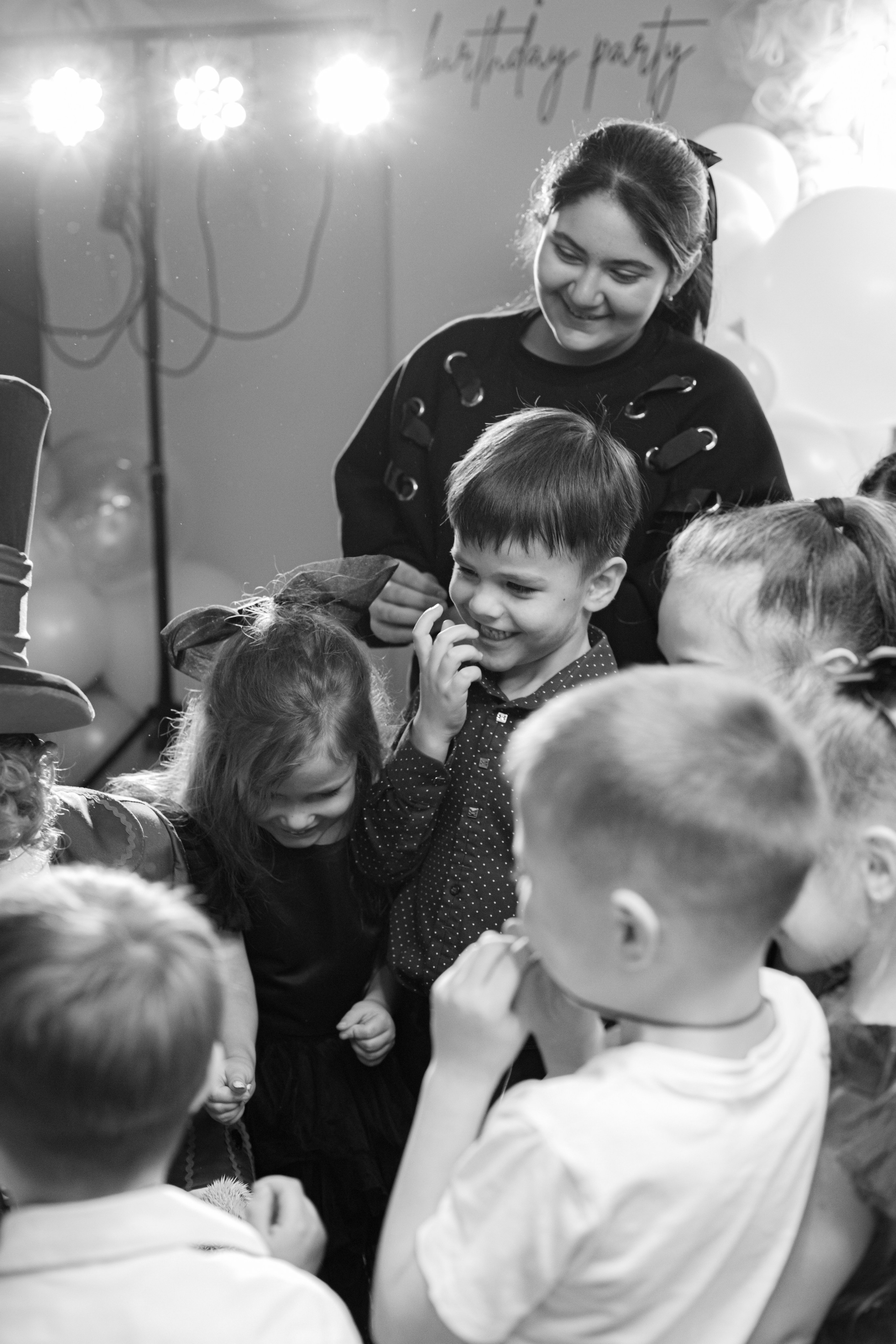 ASIA'S BIRTHDAY PARTY. Photokarish