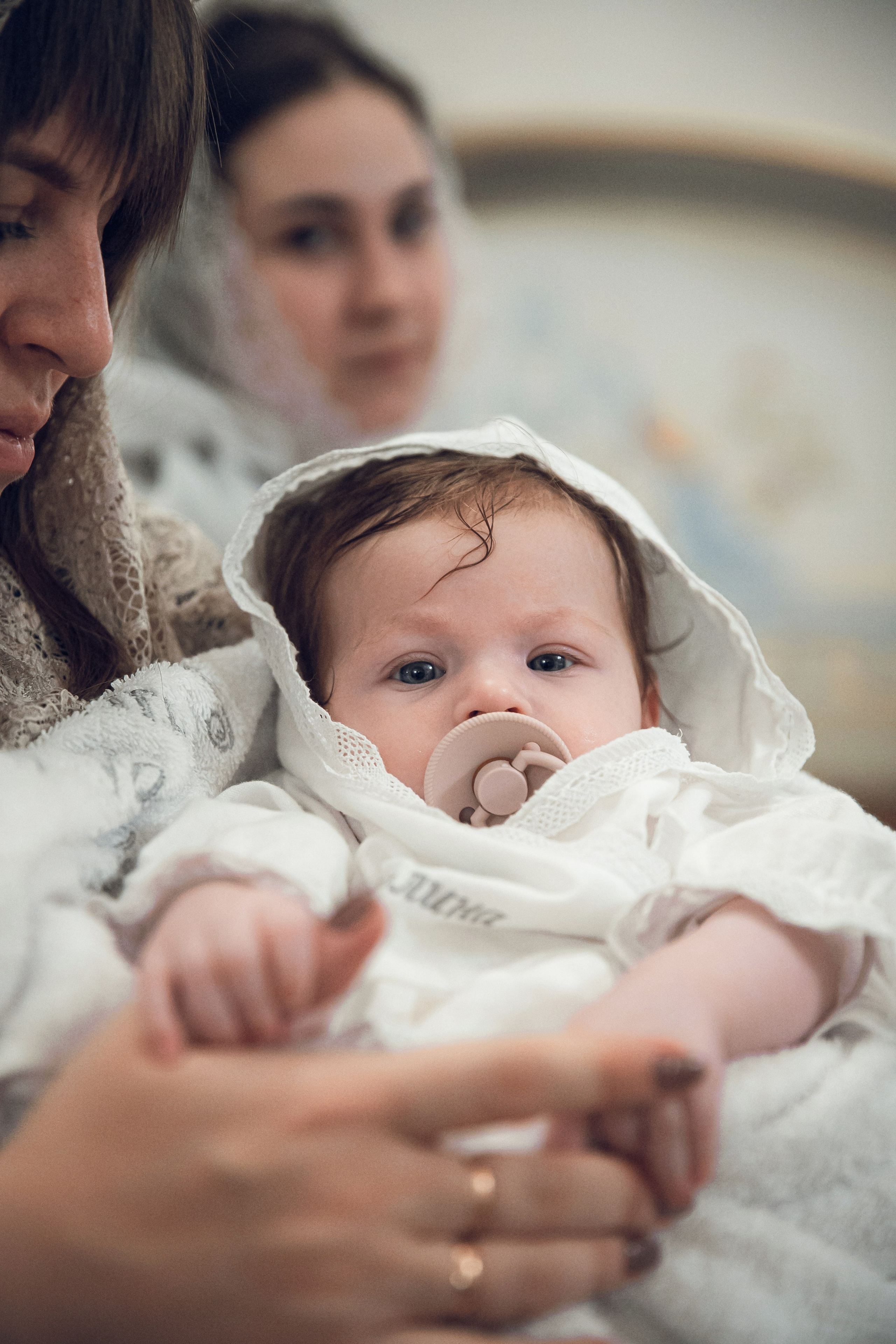 Крещение Полины. Фотограф на крещение в Рязани. Семейный фотограф