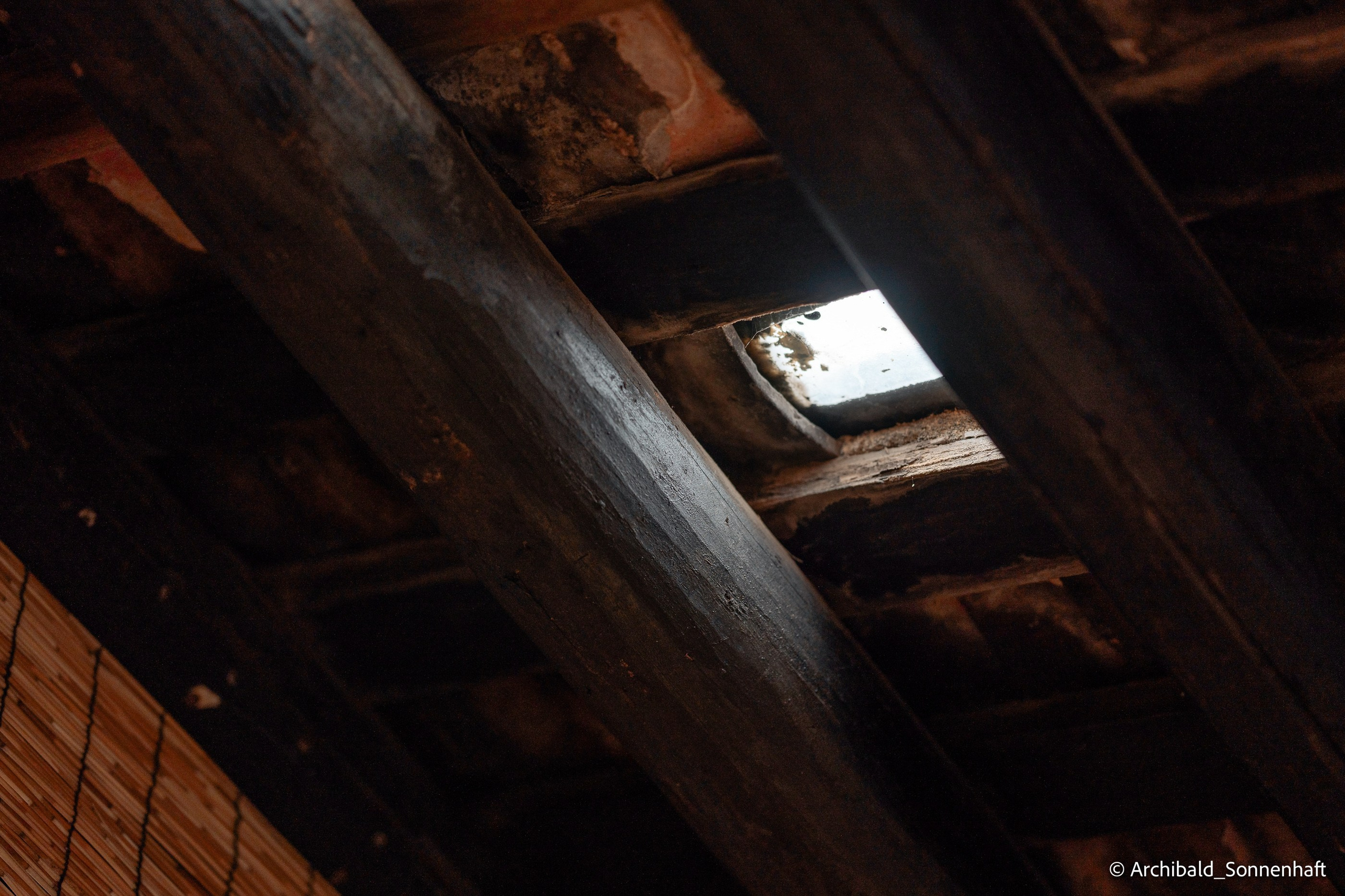 Walking in GZ, sunday. Photographer in Guangzhou, China. Archibald Sonnenhaft