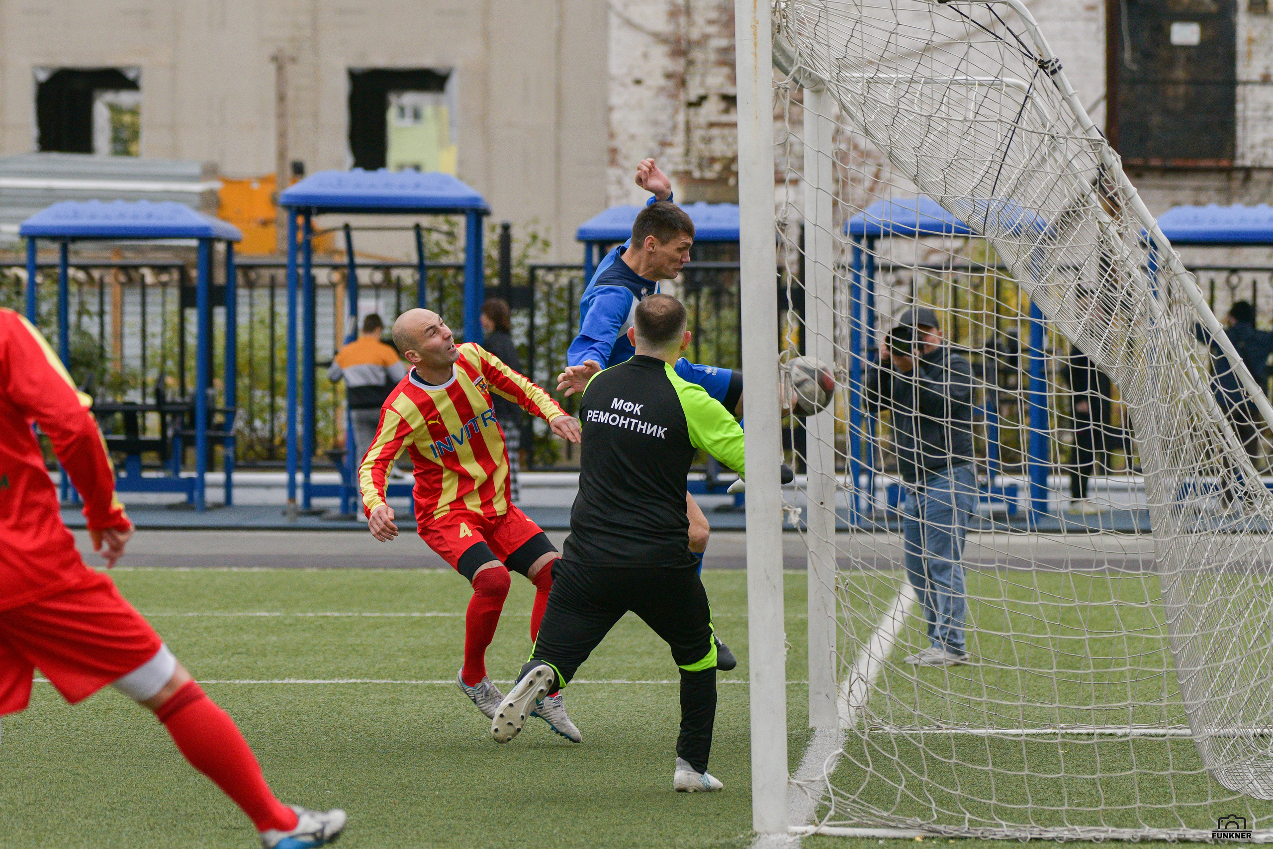 Чемпионат г. Норильска по футболу. Финал «Строитель» — «Алания». Свой взгляд через объектив